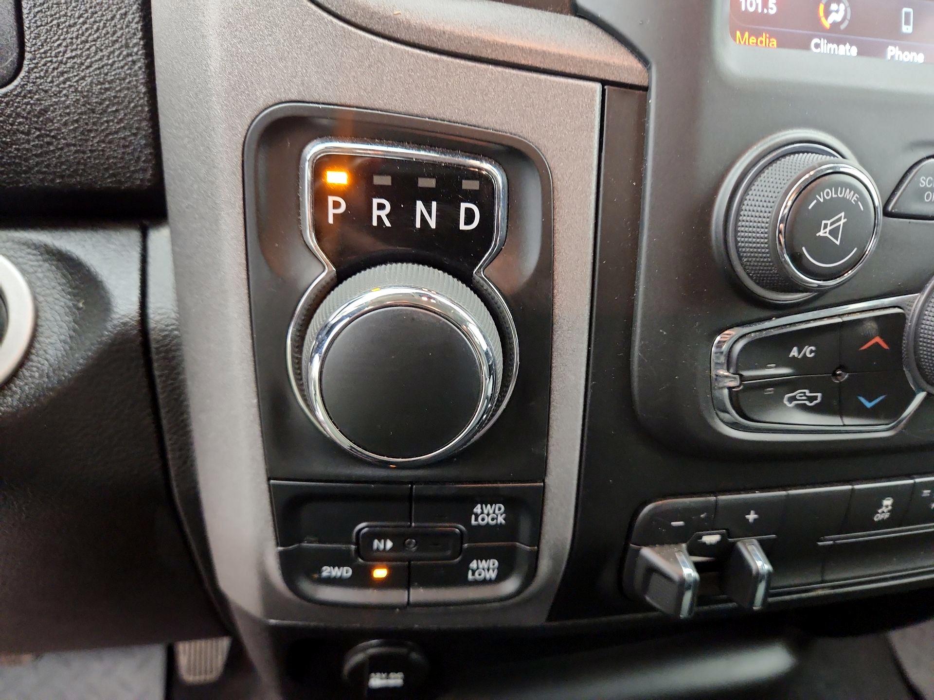 Thumbnail: 2021 RAM 1500 Classic - 17