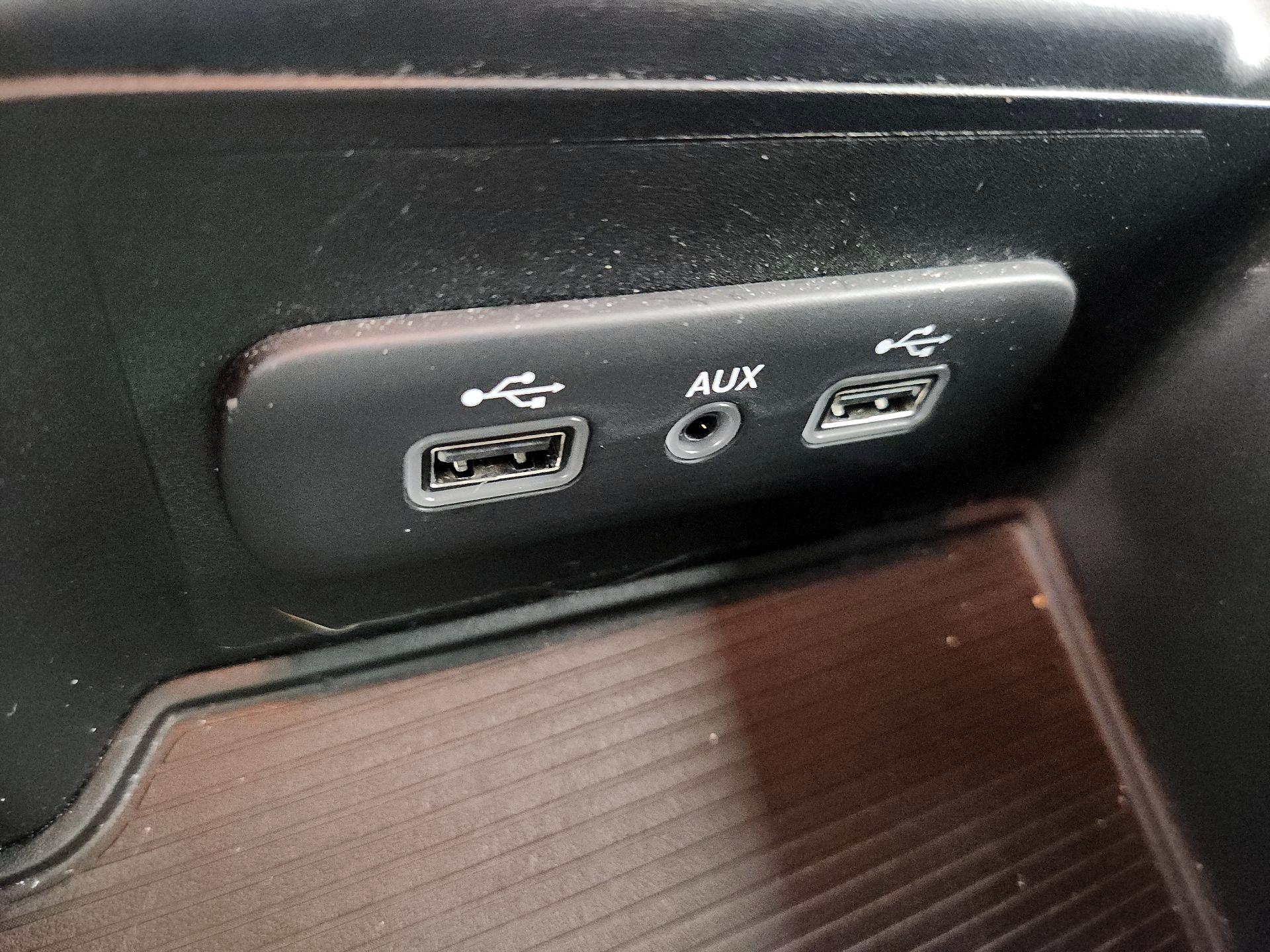 Thumbnail: 2021 RAM 1500 Classic - 18