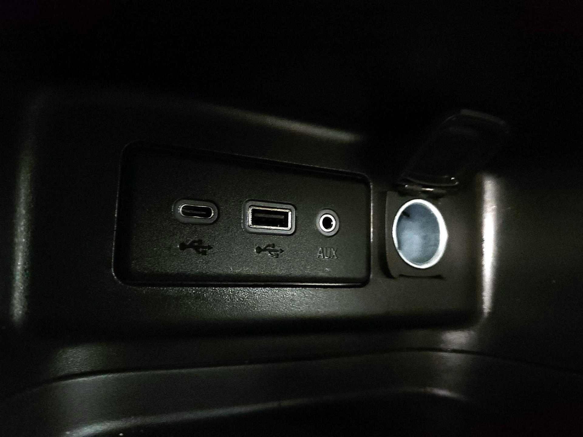 Thumbnail: 2022 Chevrolet Equinox - 18