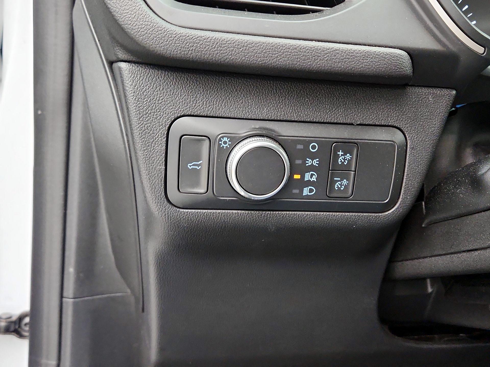 Thumbnail: 2021 Ford Escape - 13