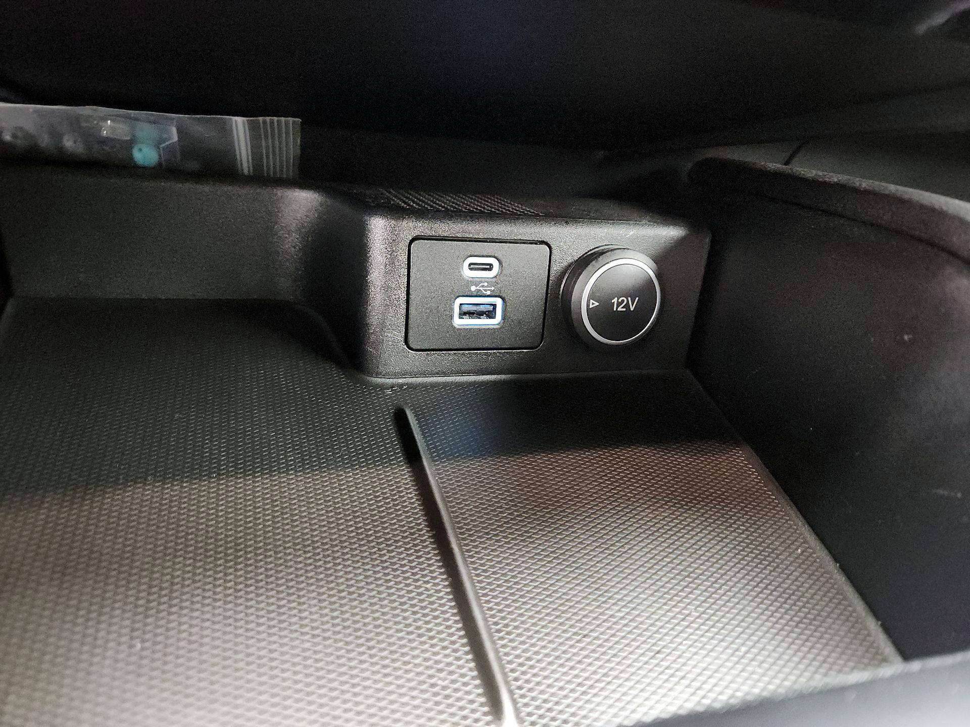 Thumbnail: 2021 Ford Escape - 18