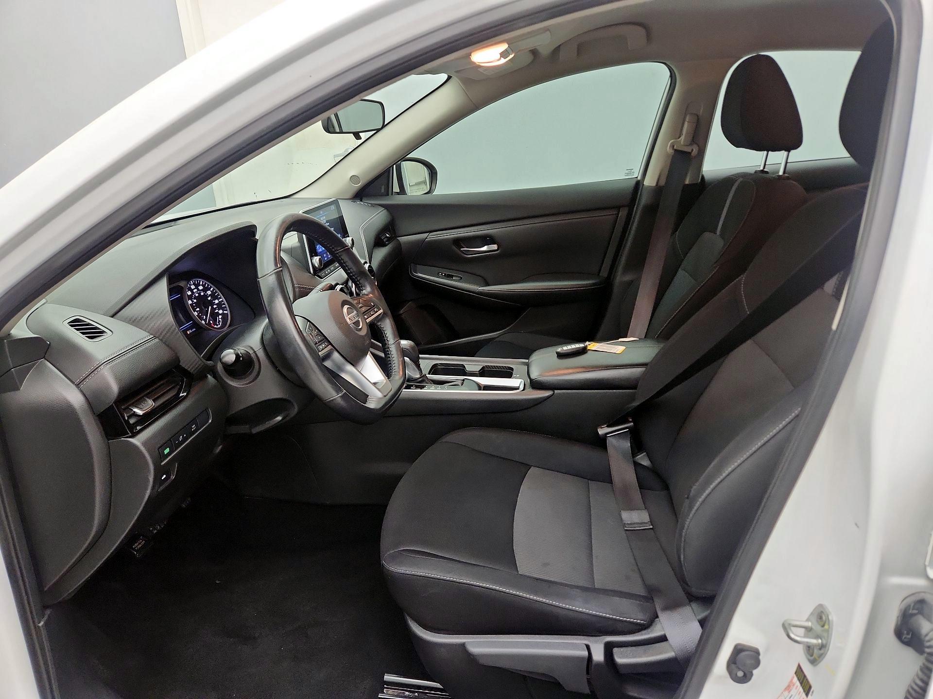 Thumbnail: 2021 Nissan Sentra - 11