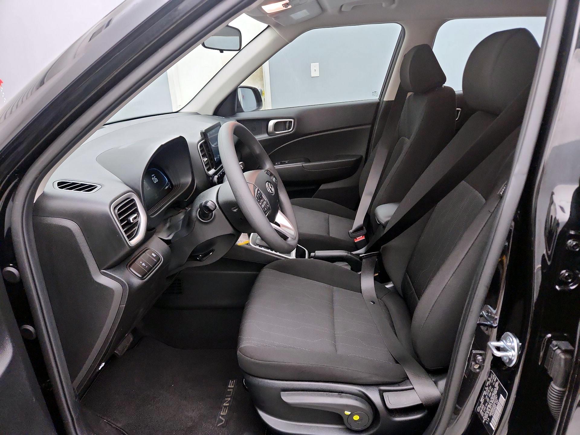 Thumbnail: 2025 Hyundai Venue - 11