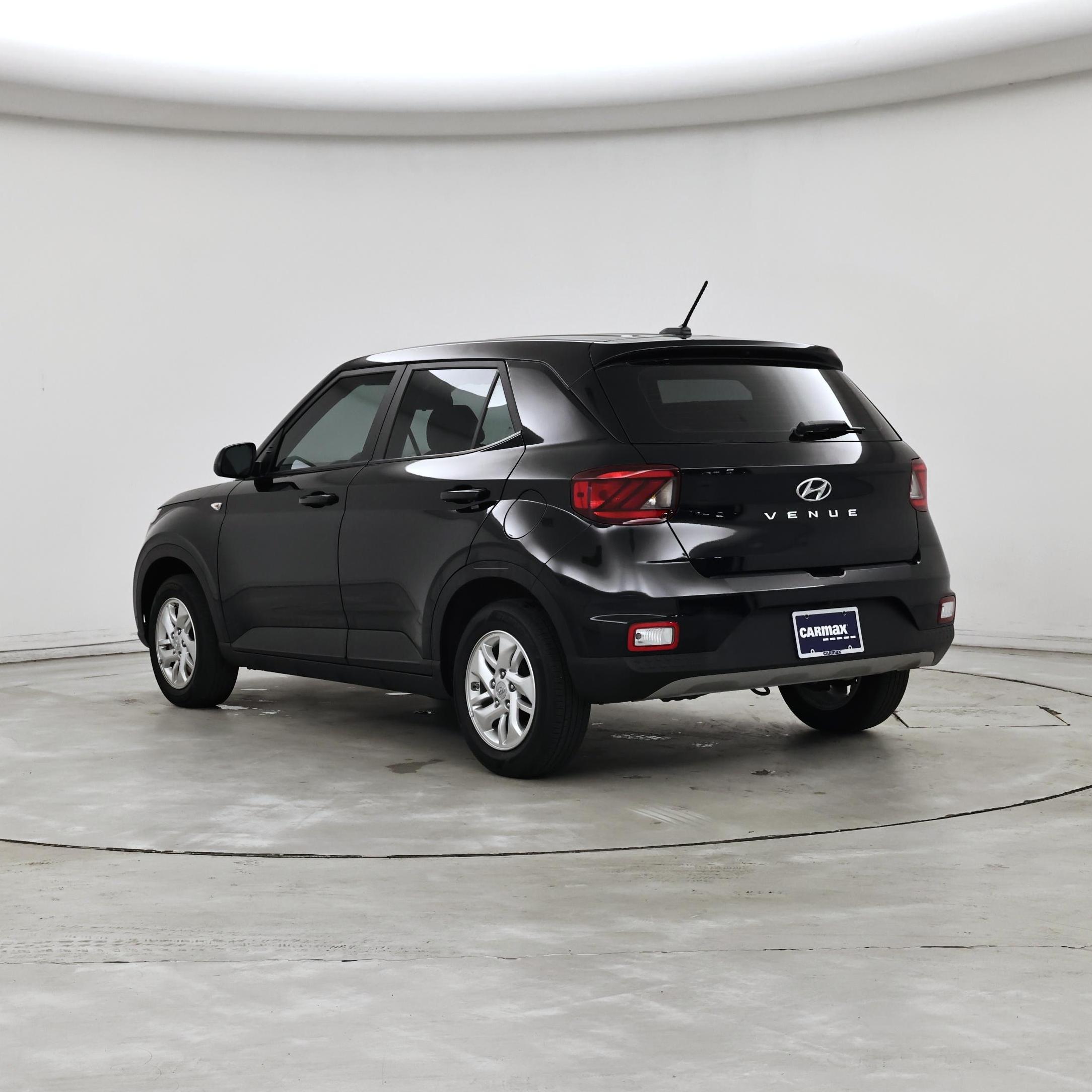 Thumbnail: 2025 Hyundai Venue - 2