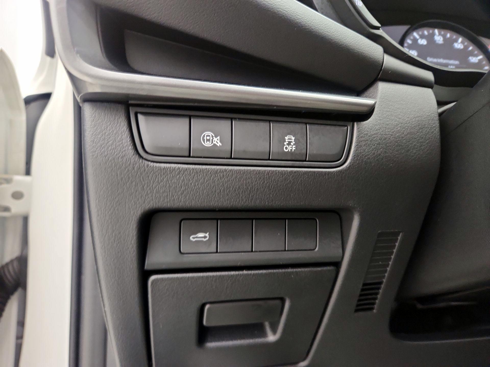 Thumbnail: 2025 Mazda Mazda3 - 13