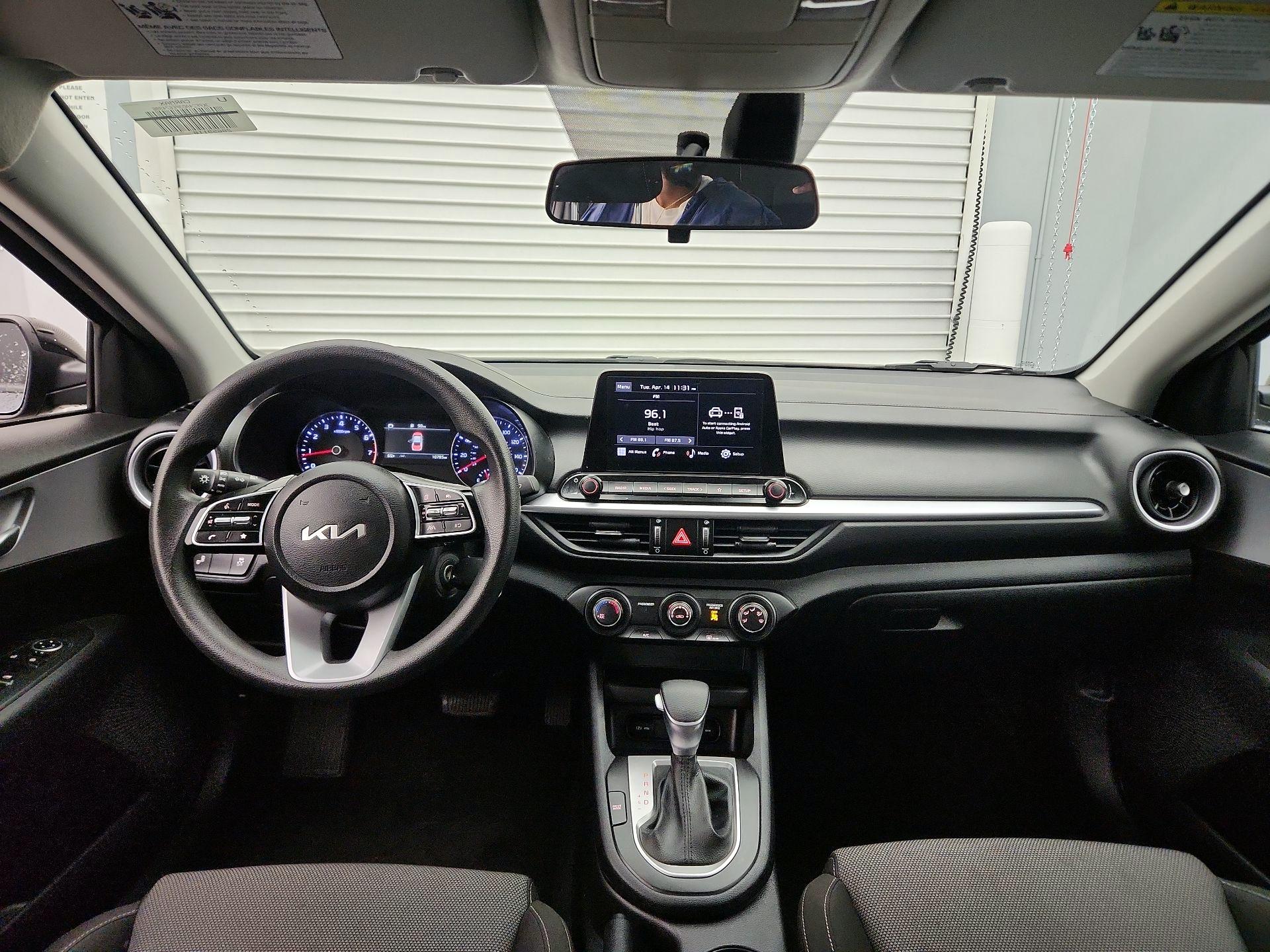 Thumbnail: 2023 Kia Forte - 9