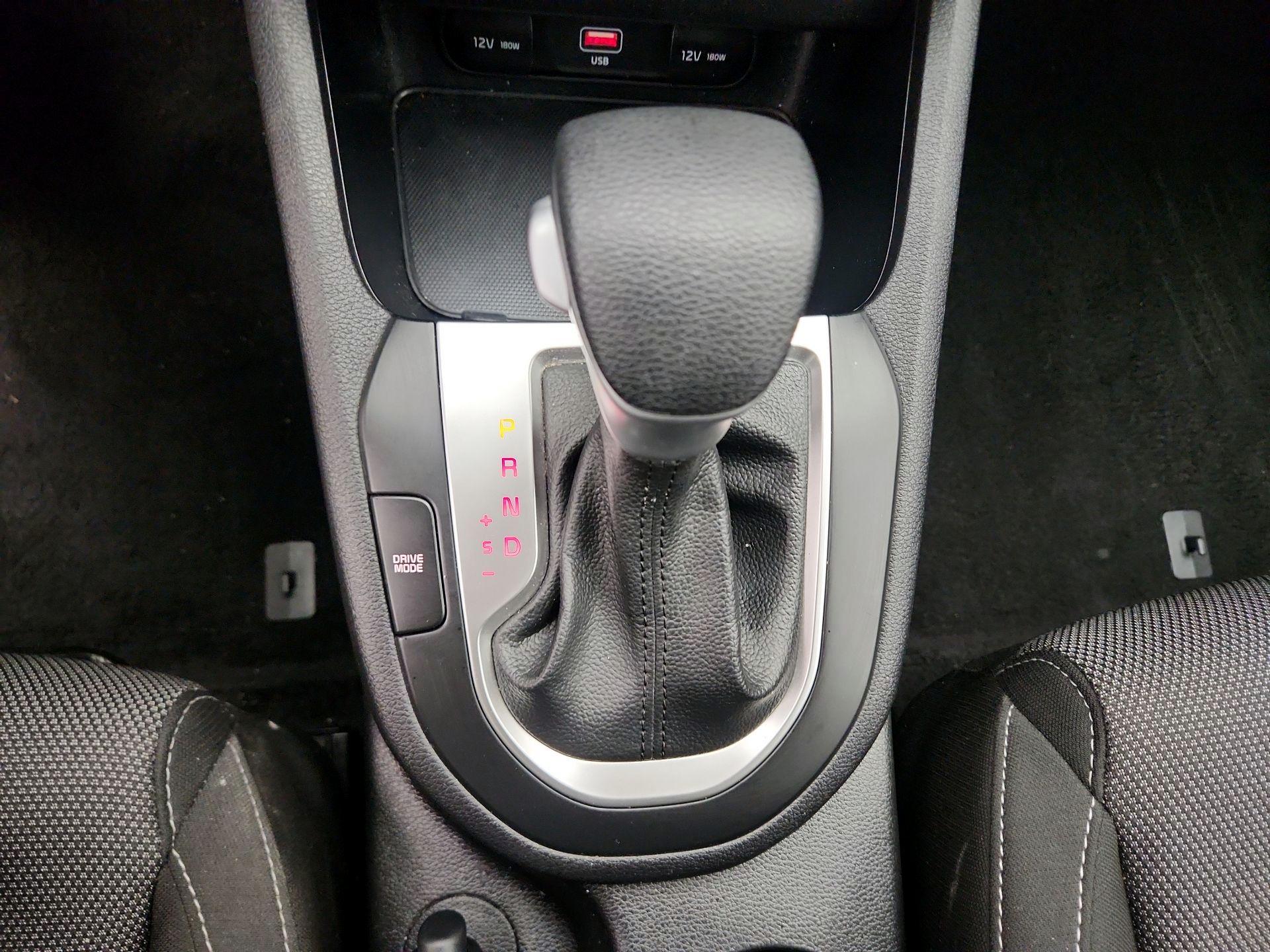 Thumbnail: 2023 Kia Forte - 17