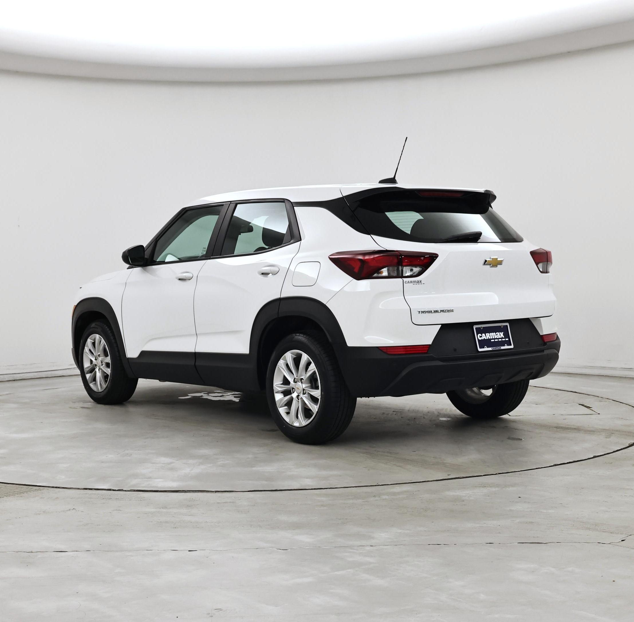 Thumbnail: 2023 Chevrolet TrailBlazer - 2