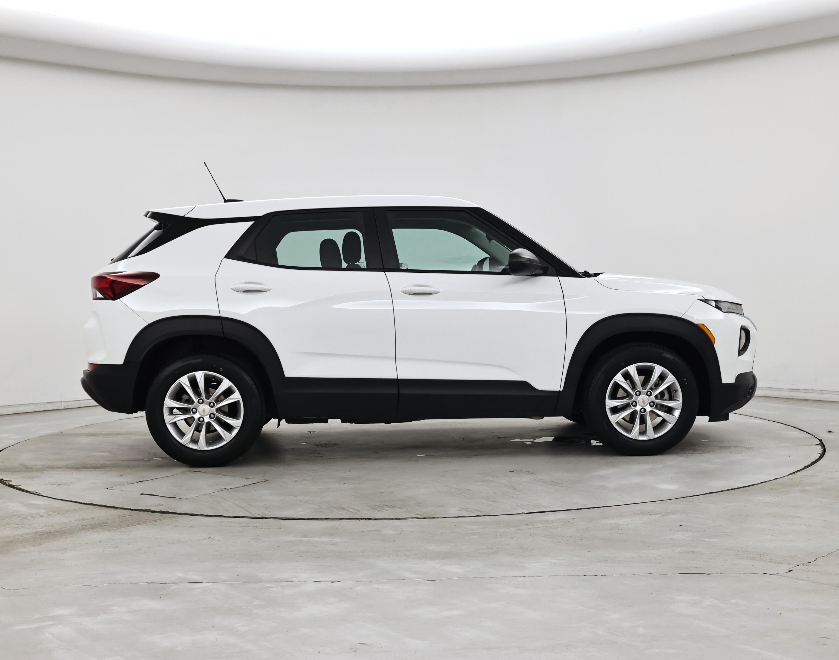 Thumbnail: 2023 Chevrolet TrailBlazer - 7