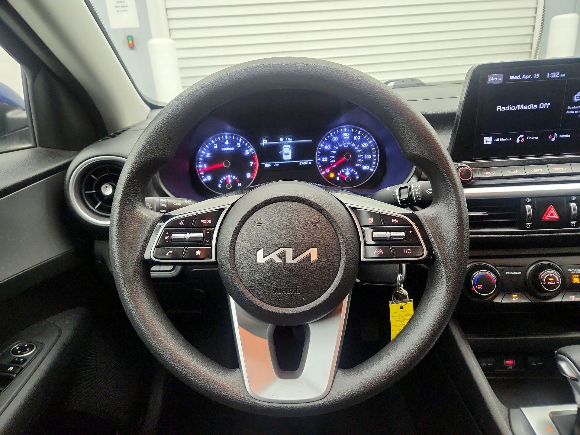 Thumbnail: 2023 Kia Forte - 10