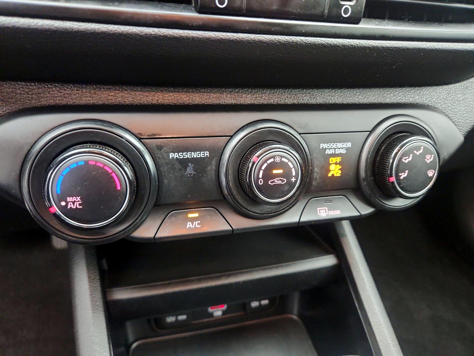 Thumbnail: 2023 Kia Forte - 16