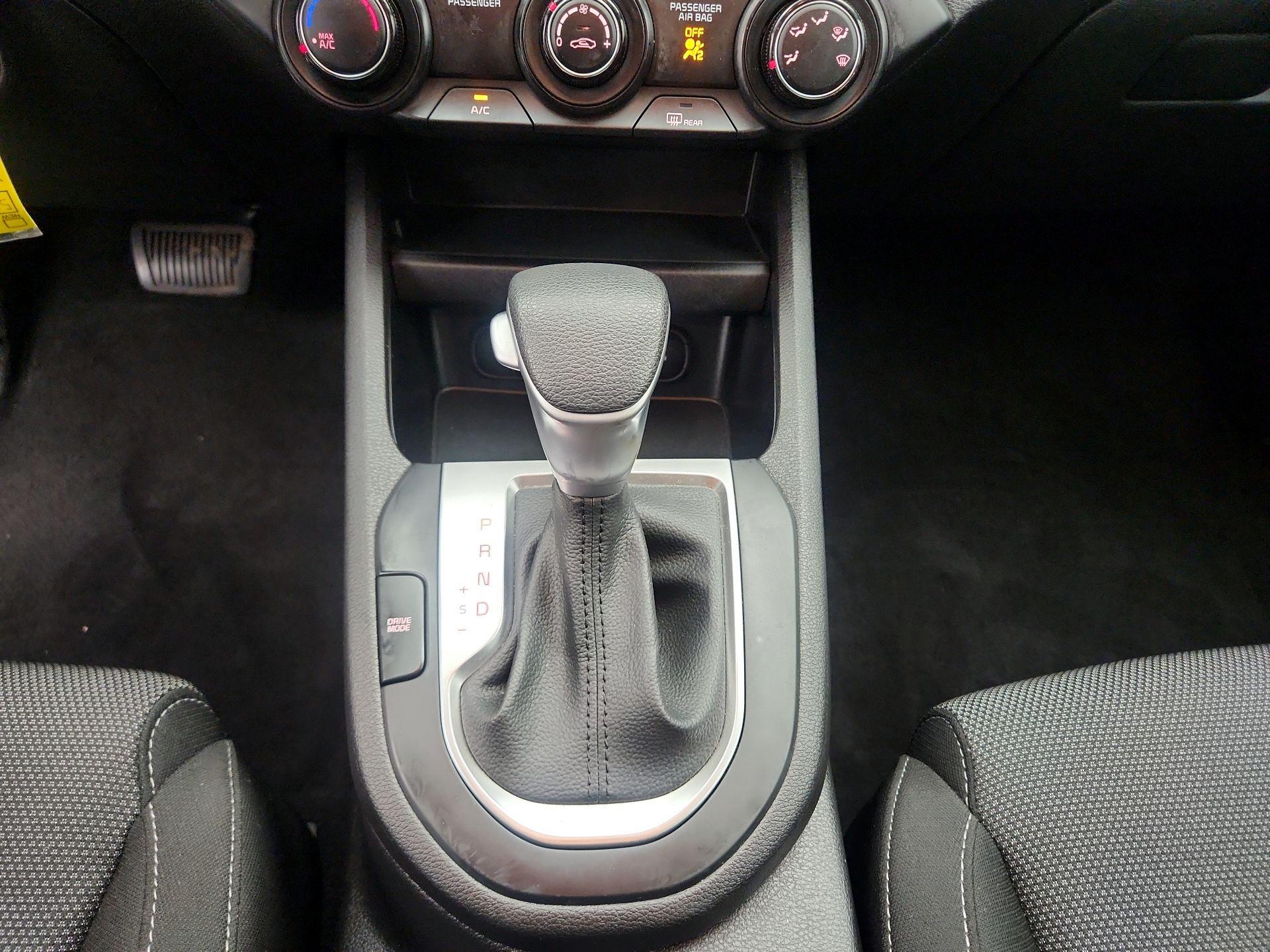 Thumbnail: 2023 Kia Forte - 17