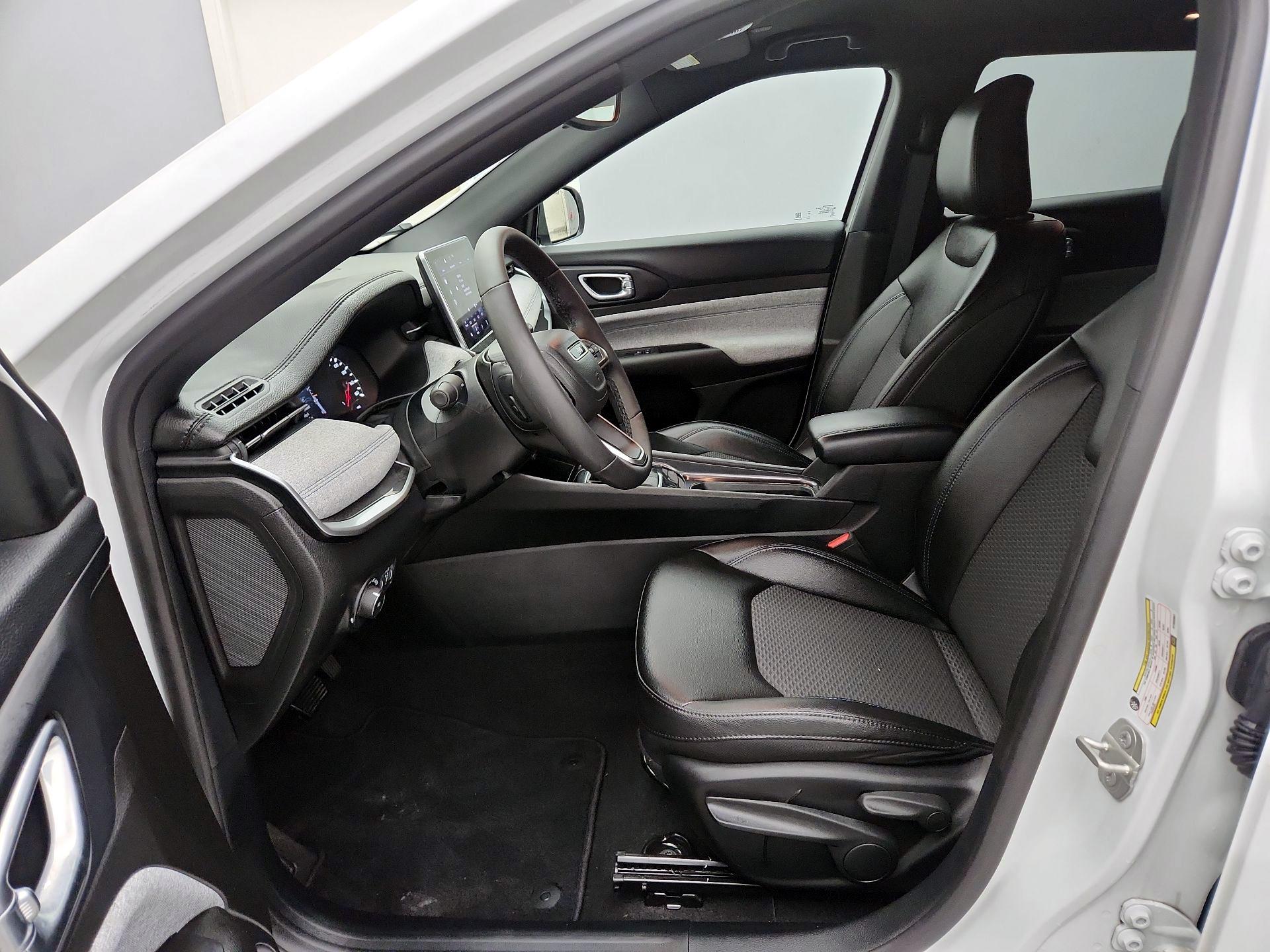 Thumbnail: 2024 Jeep Compass - 11