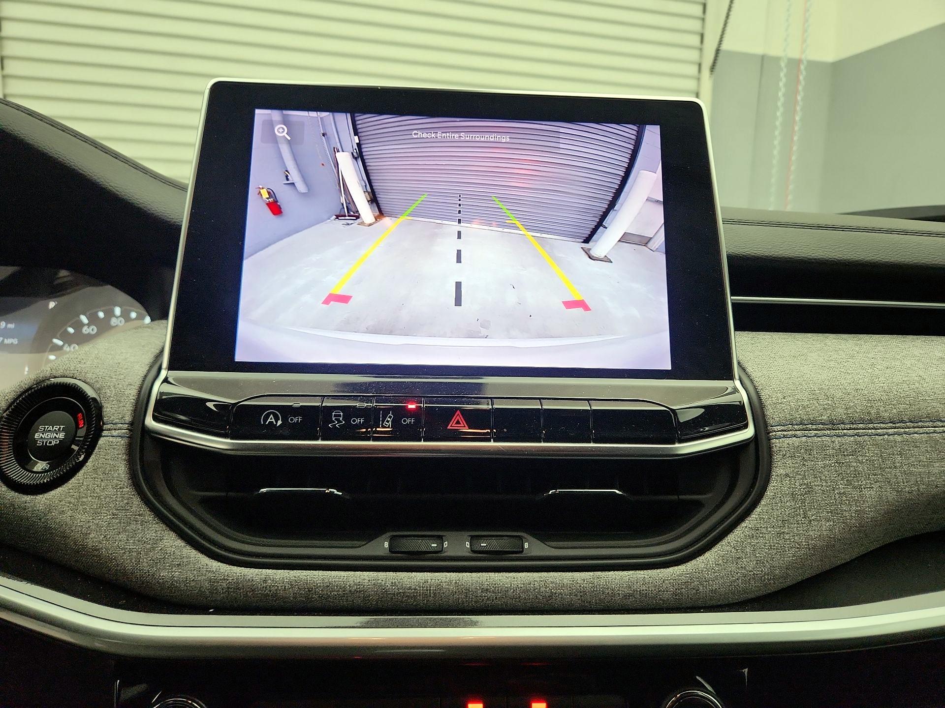 Thumbnail: 2024 Jeep Compass - 14