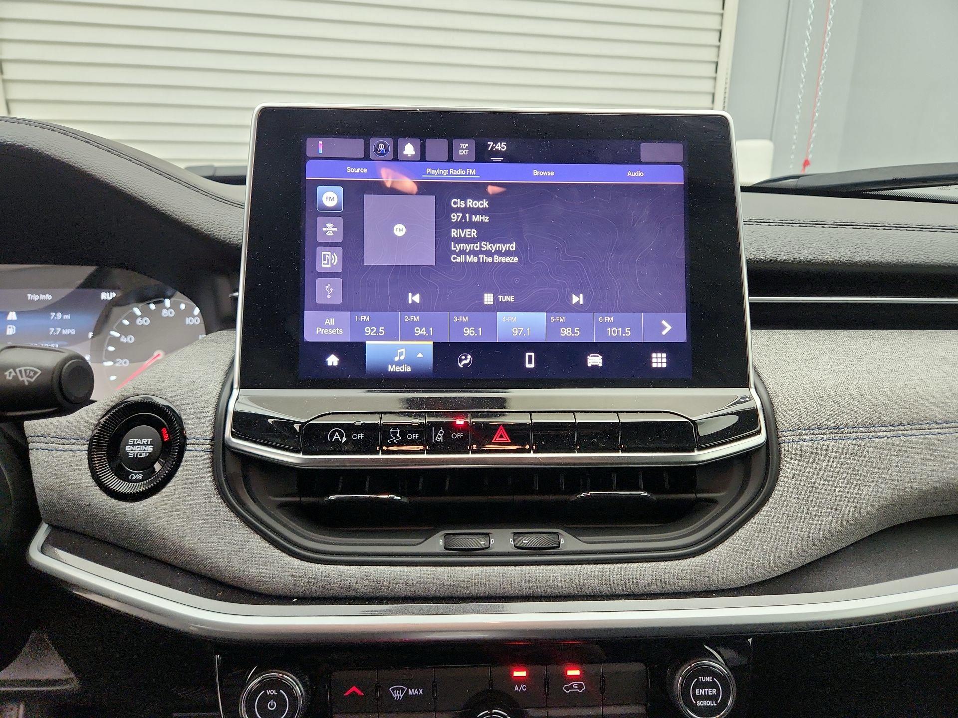 Thumbnail: 2024 Jeep Compass - 15