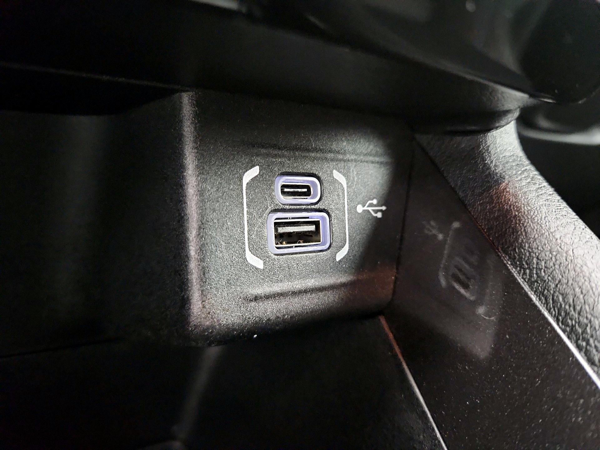 Thumbnail: 2024 Jeep Compass - 18