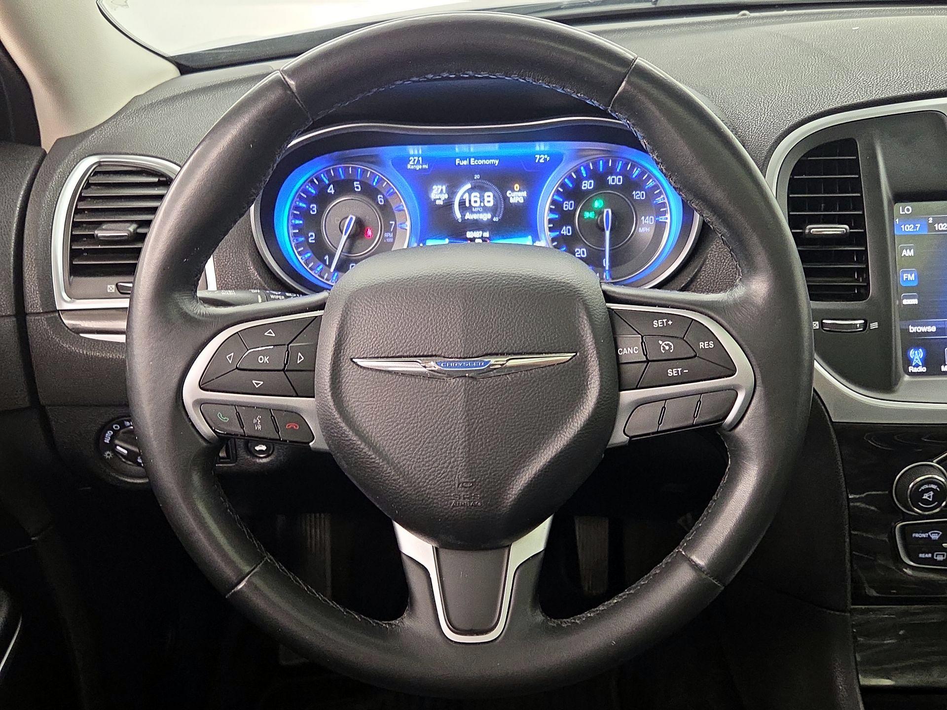 Thumbnail: 2015 Chrysler 300 - 10