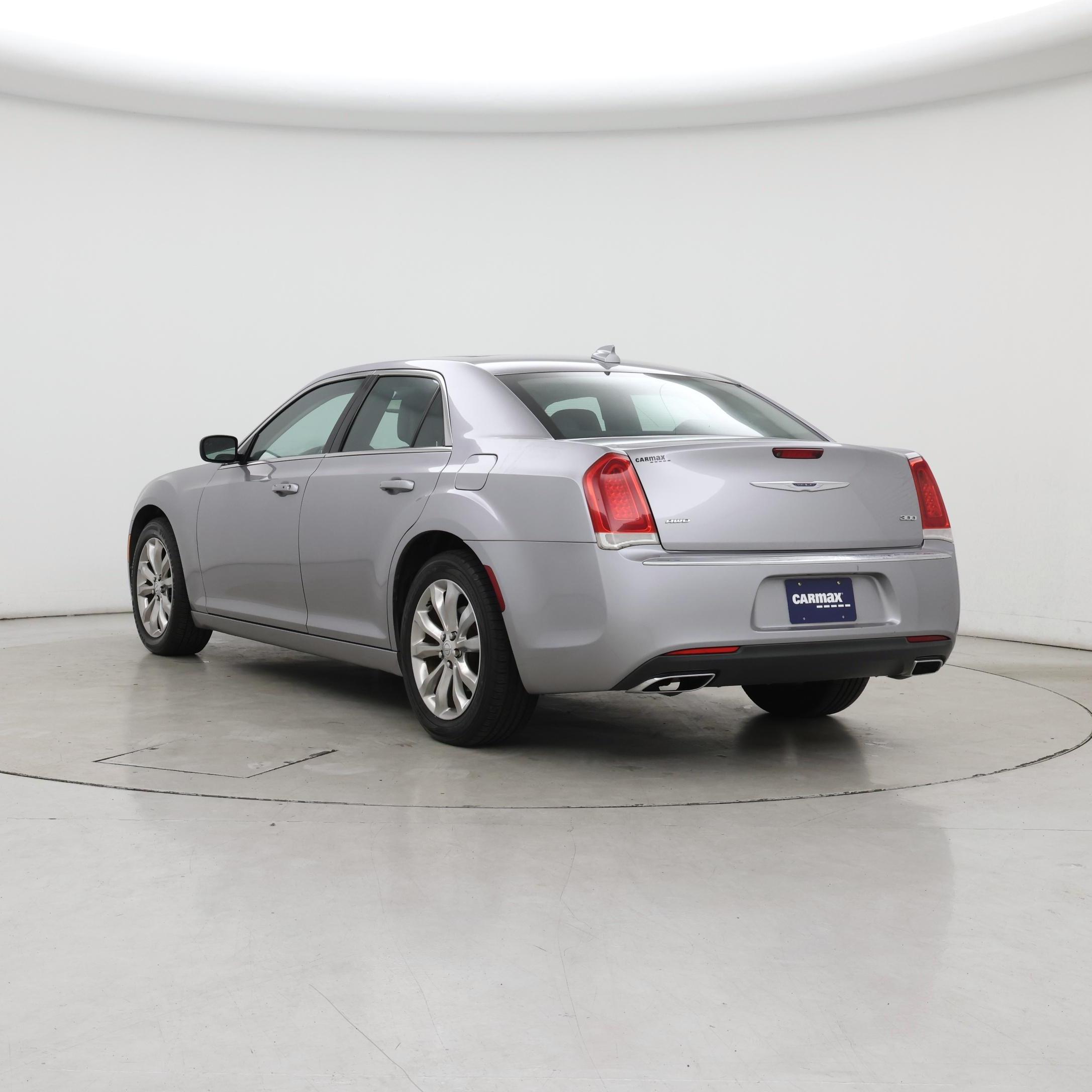 Thumbnail: 2015 Chrysler 300 - 2