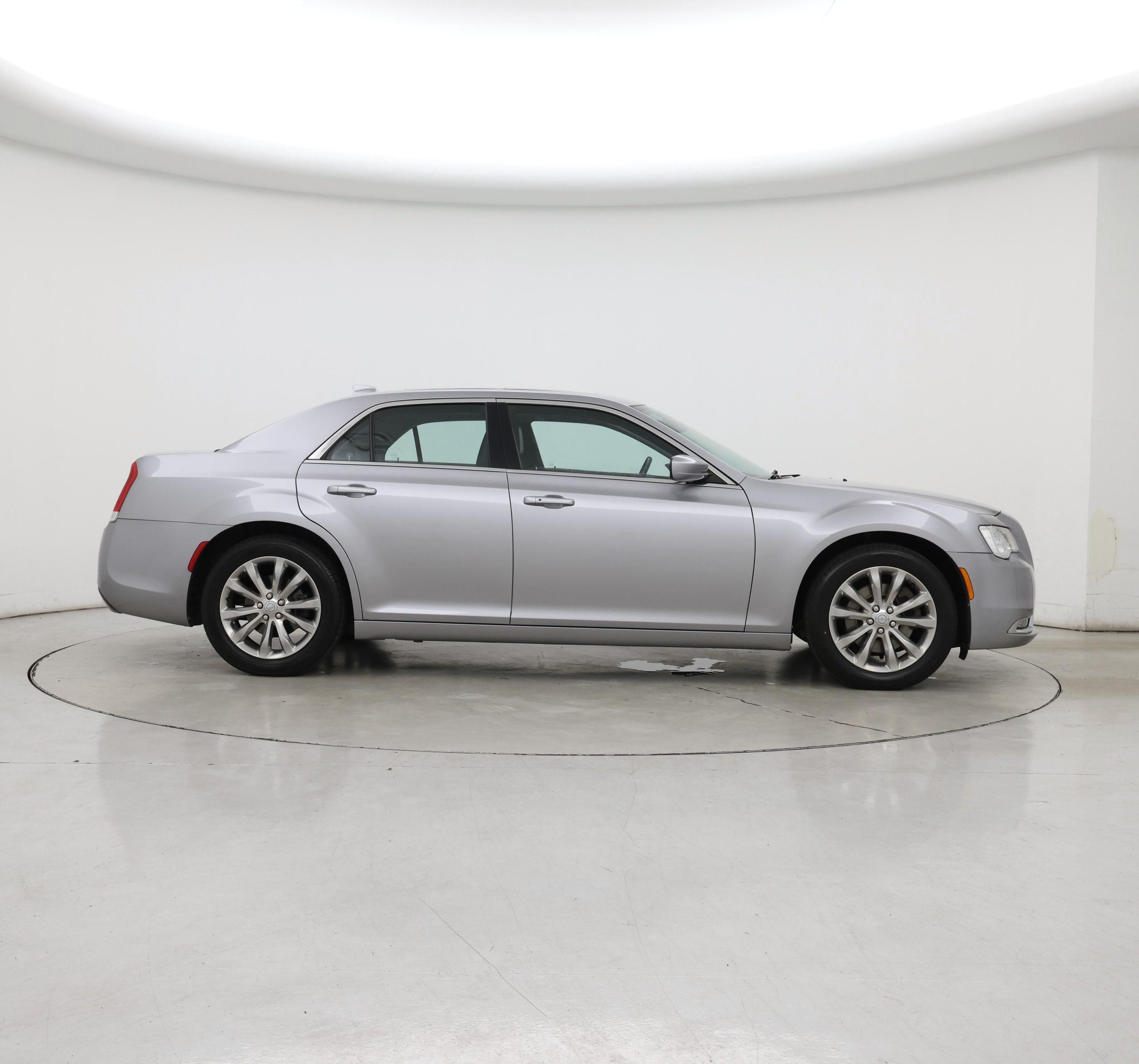 Thumbnail: 2015 Chrysler 300 - 7