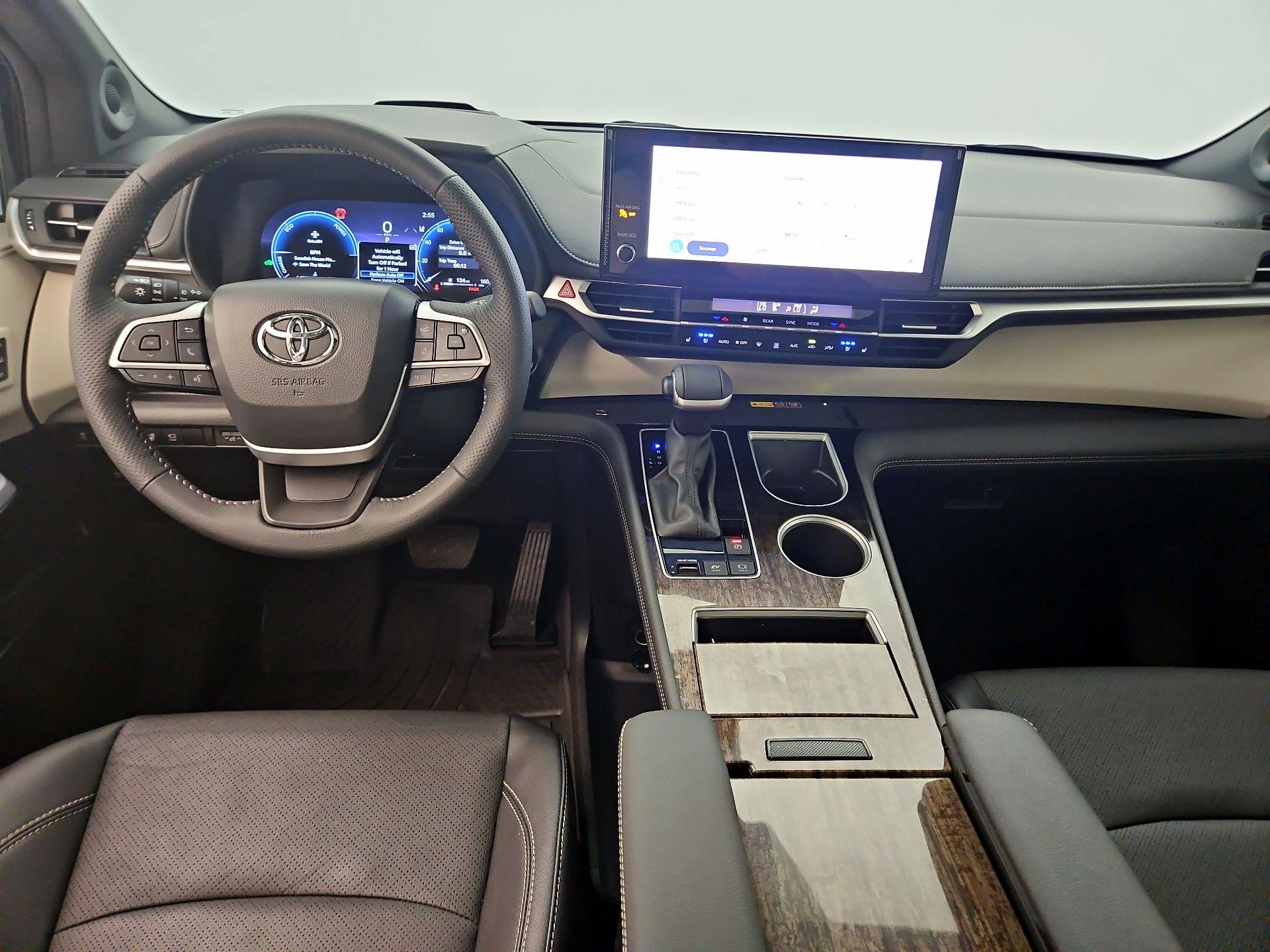 Thumbnail: 2025 Toyota Sienna - 9