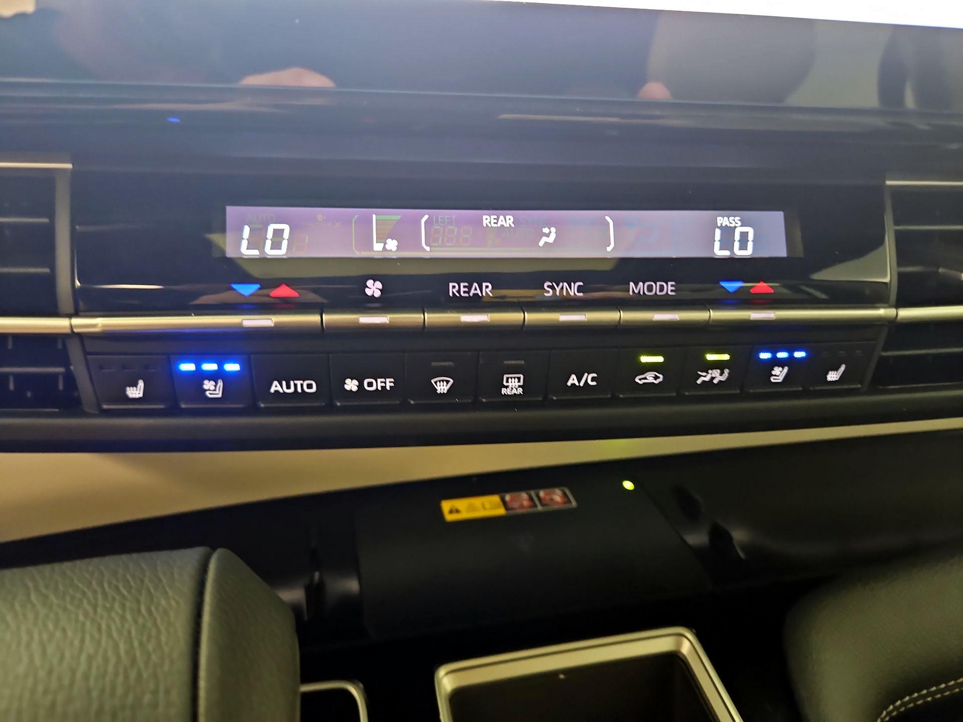 Thumbnail: 2025 Toyota Sienna - 16