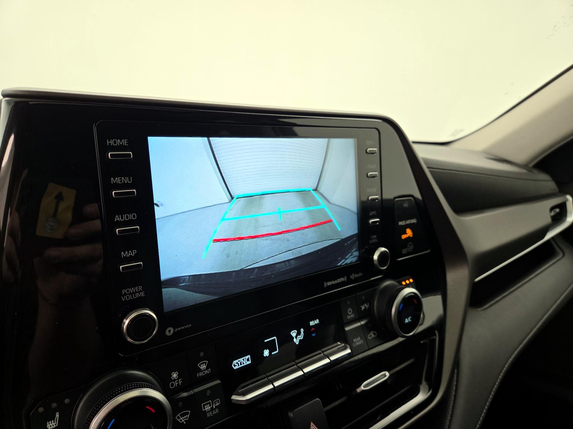 Thumbnail: 2020 Toyota Highlander - 14
