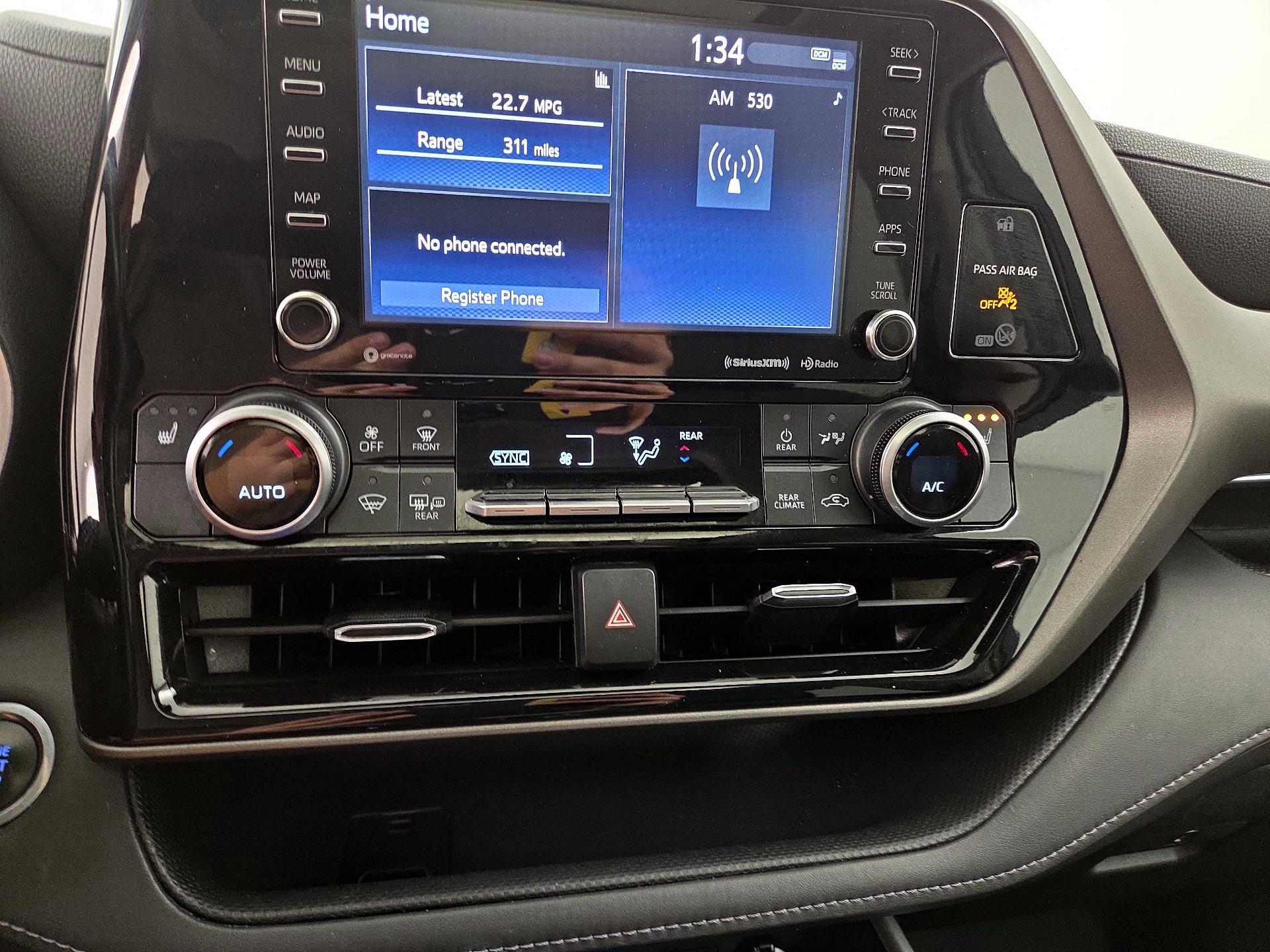 Thumbnail: 2020 Toyota Highlander - 16