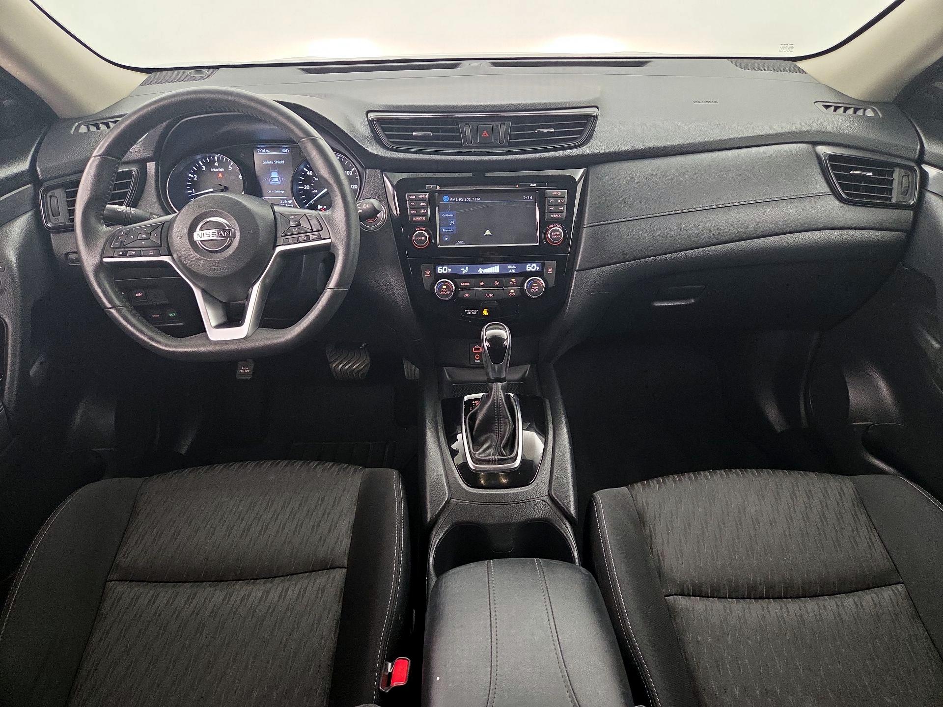 Thumbnail: 2017 Nissan Rogue - 9