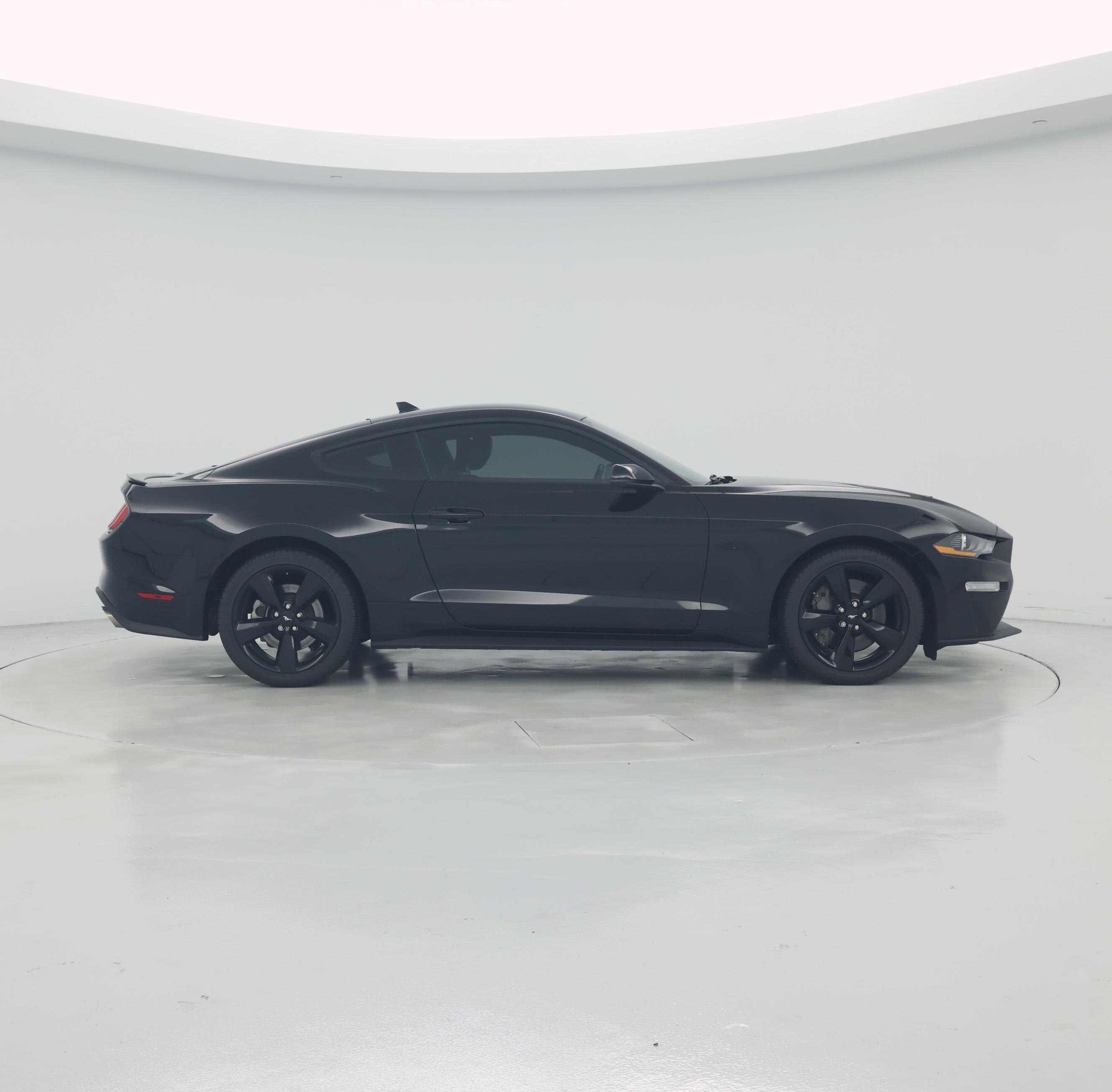 Thumbnail: 2022 Ford Mustang - 7