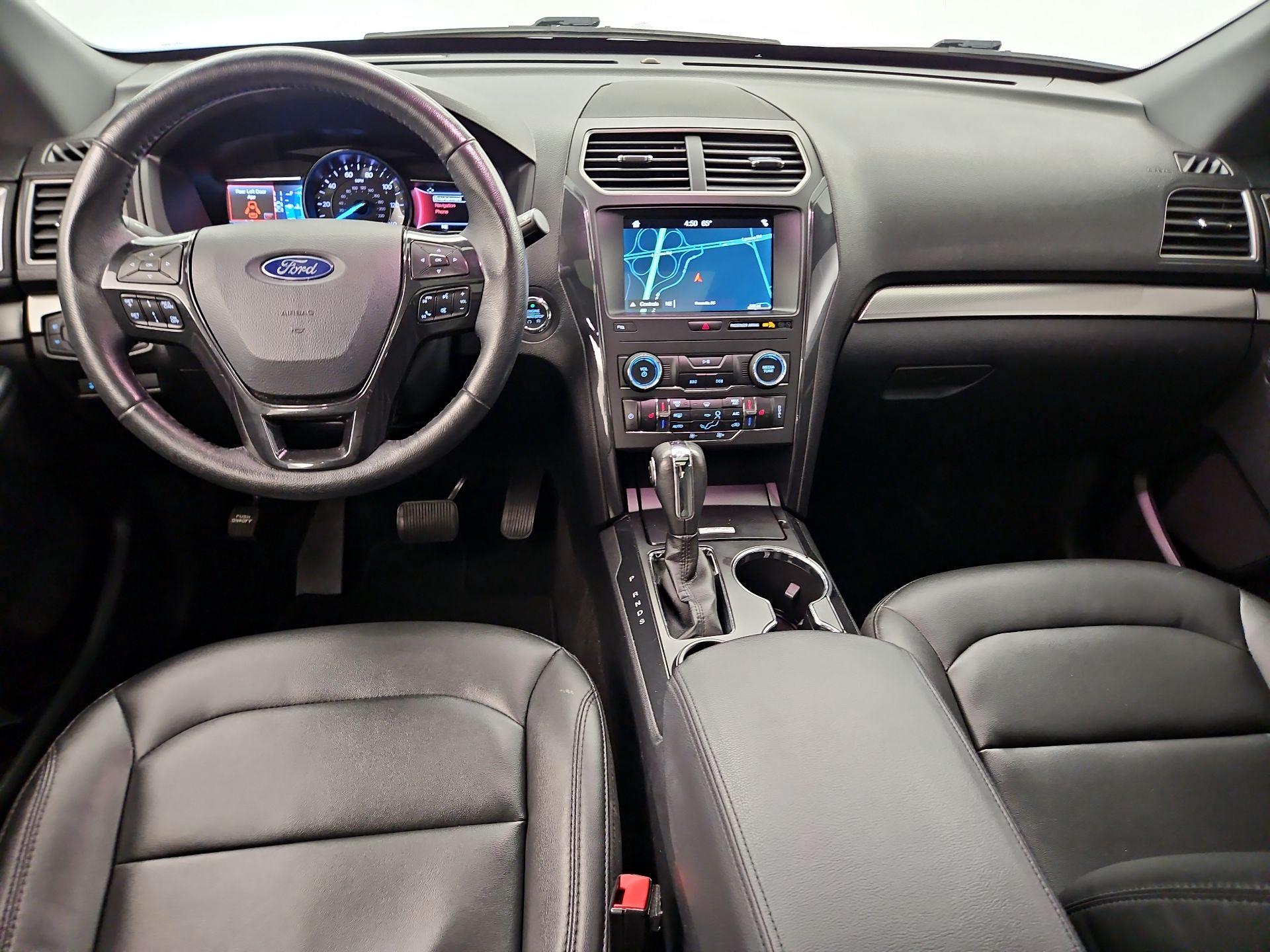 Thumbnail: 2019 Ford Explorer - 9