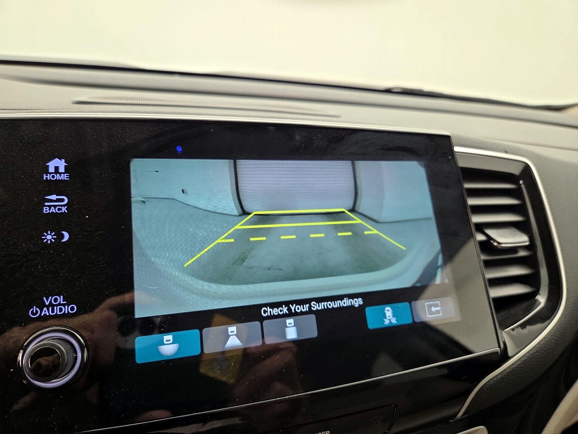 Thumbnail: 2019 Honda Pilot - 15