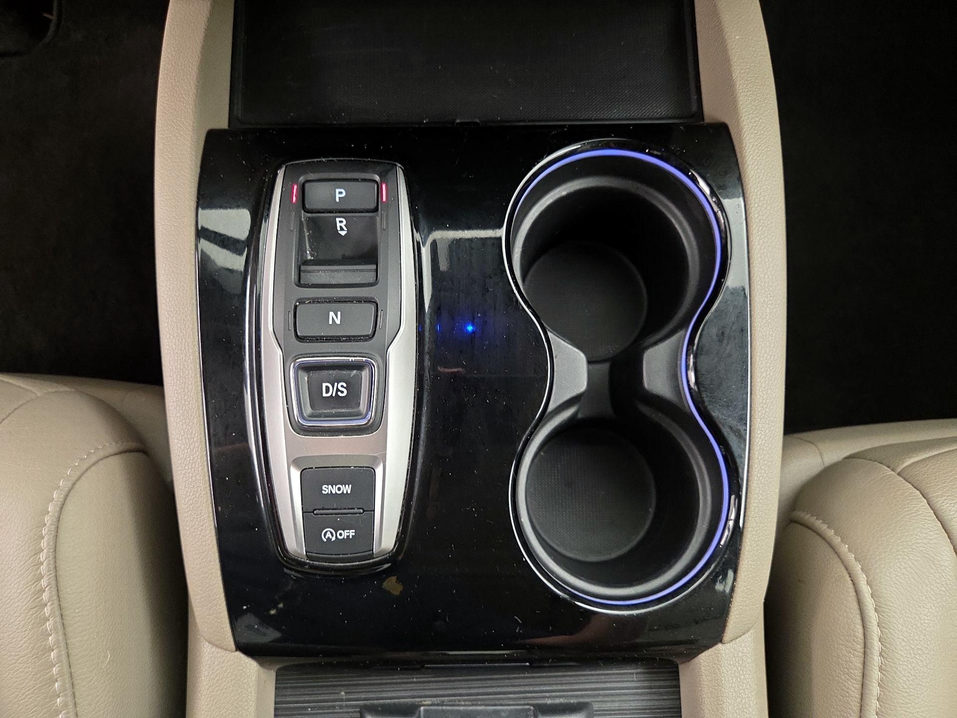 Thumbnail: 2019 Honda Pilot - 18