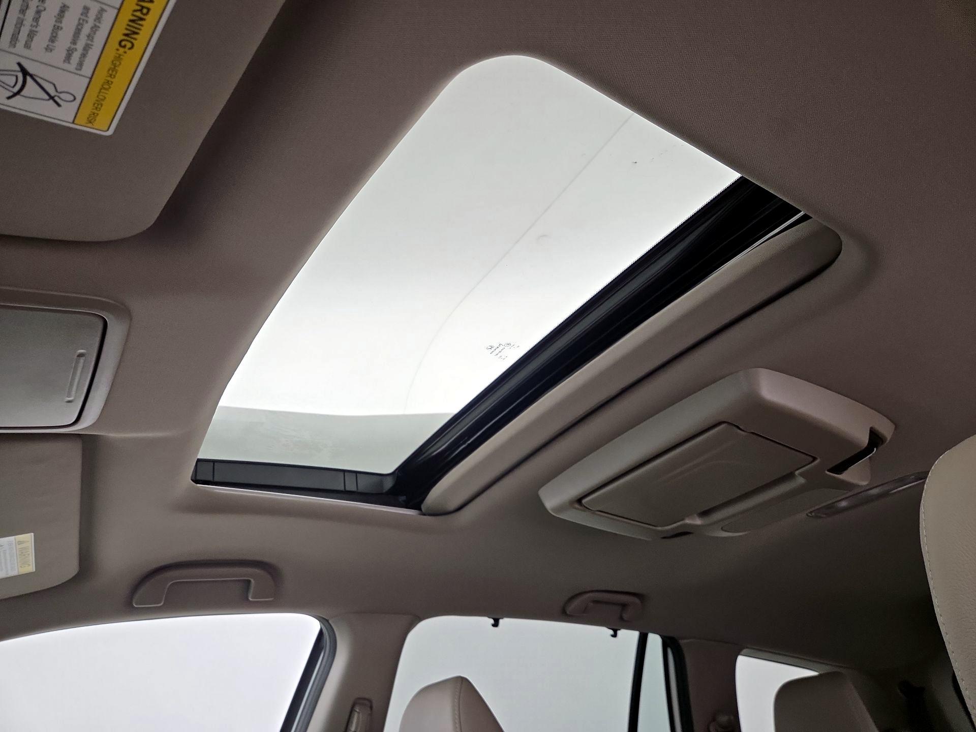 Thumbnail: 2019 Honda Pilot - 20