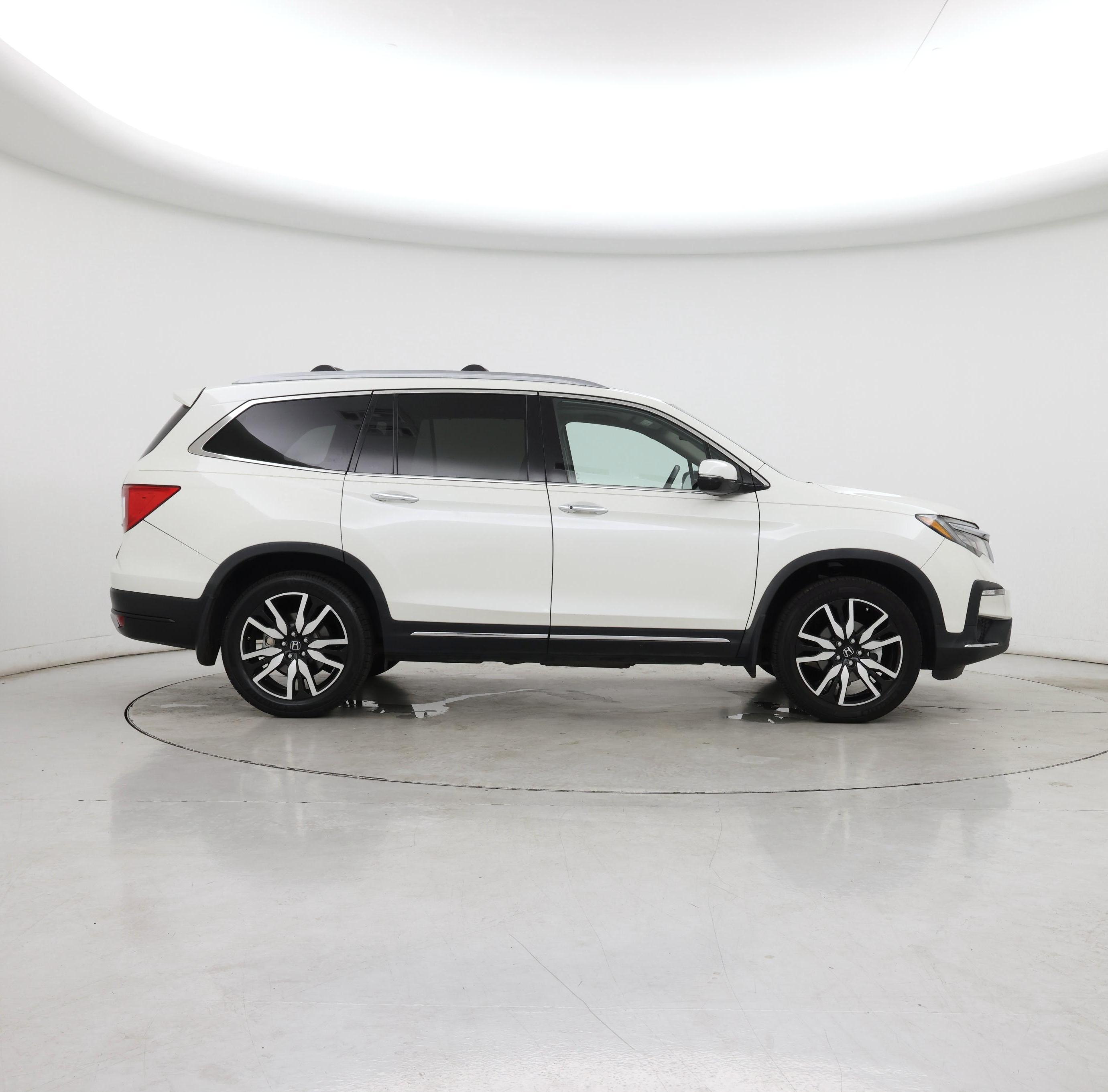 Thumbnail: 2019 Honda Pilot - 7