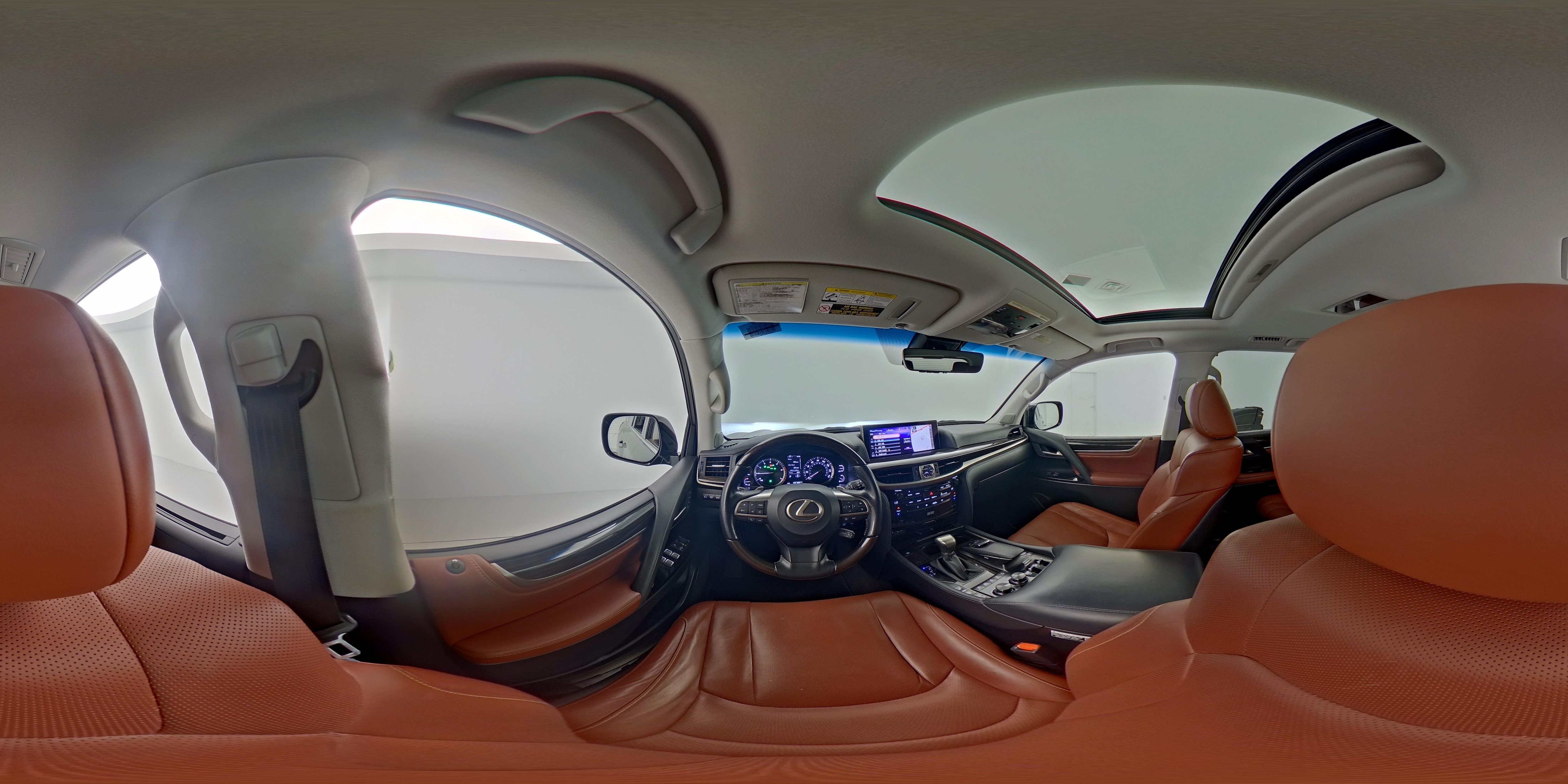 2021 Lexus LX 570 - Photo 30