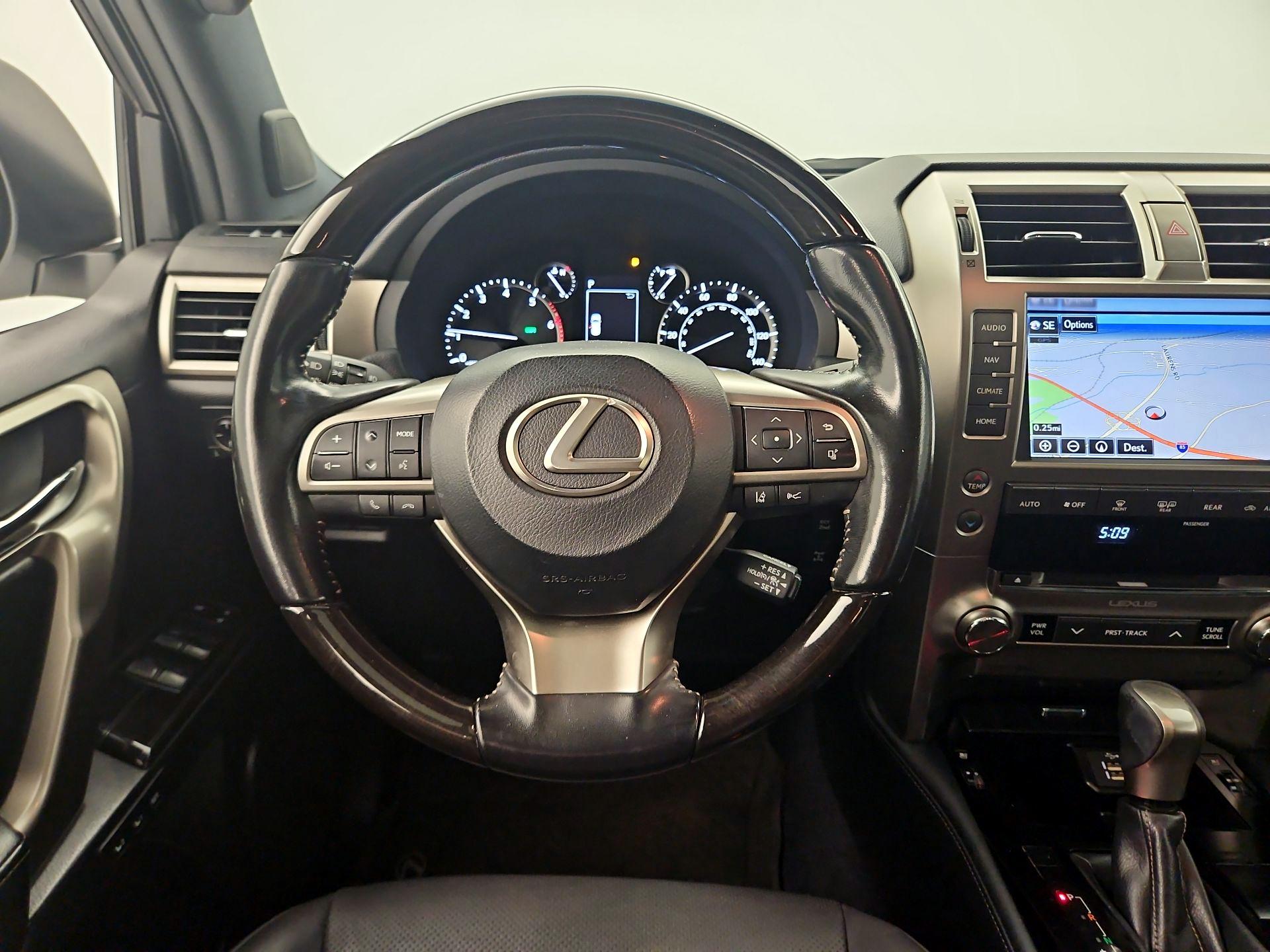 Thumbnail: 2021 Lexus GX - 10