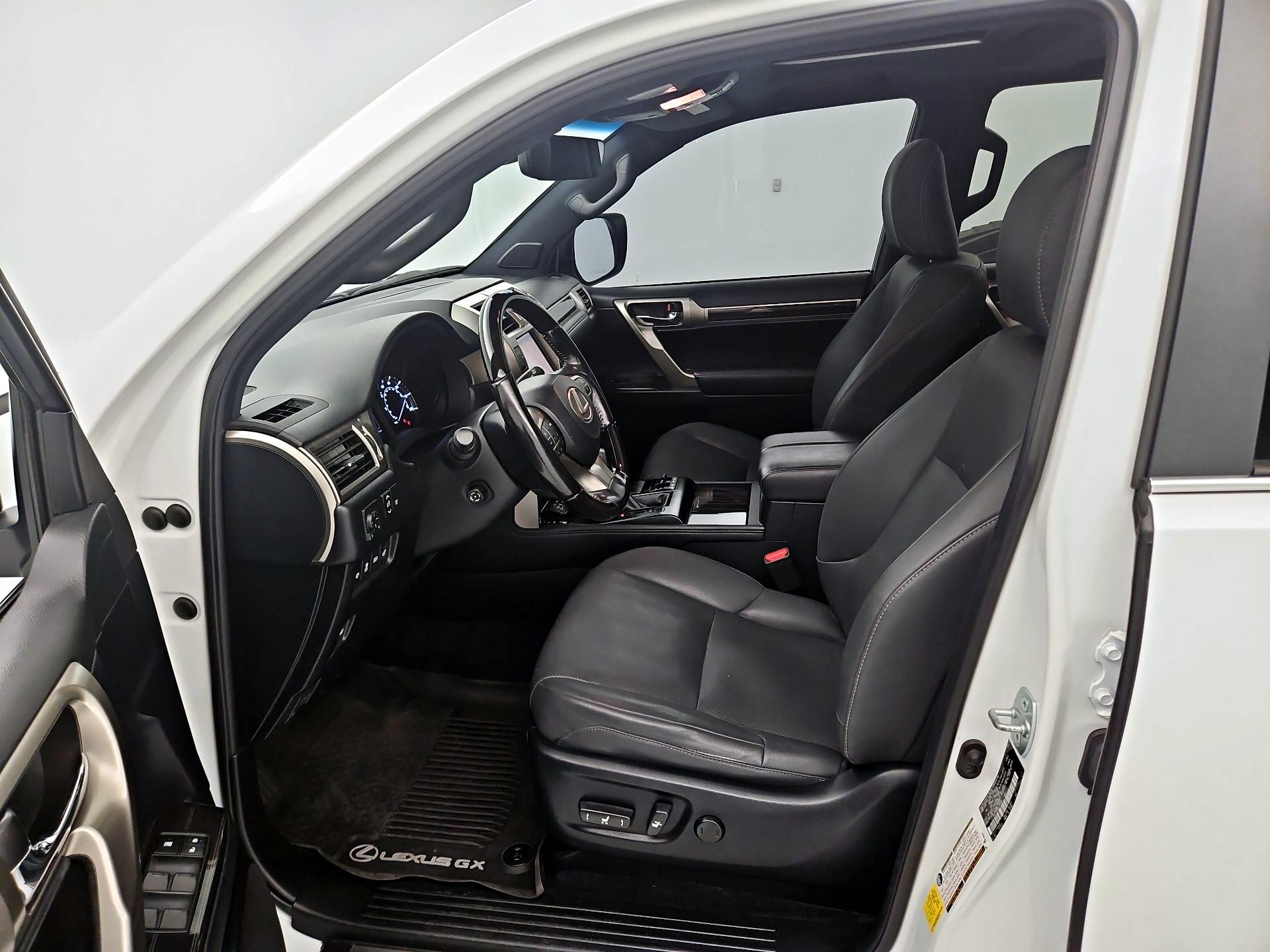 Thumbnail: 2021 Lexus GX - 11