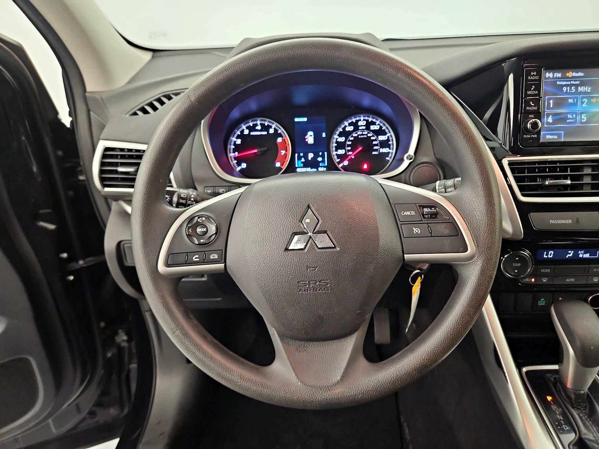 Thumbnail: 2018 Mitsubishi Eclipse Cross - 10
