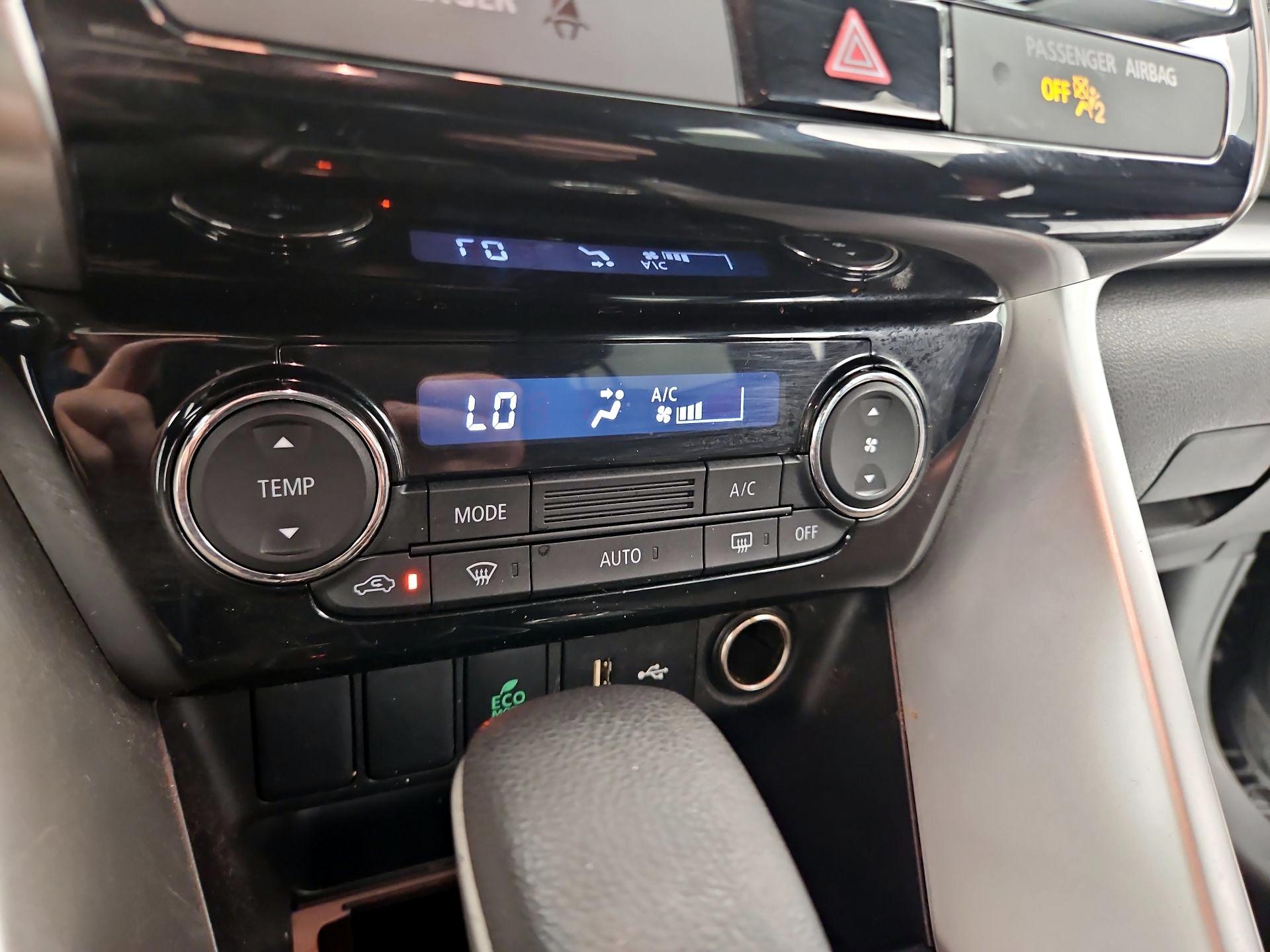 Thumbnail: 2018 Mitsubishi Eclipse Cross - 16