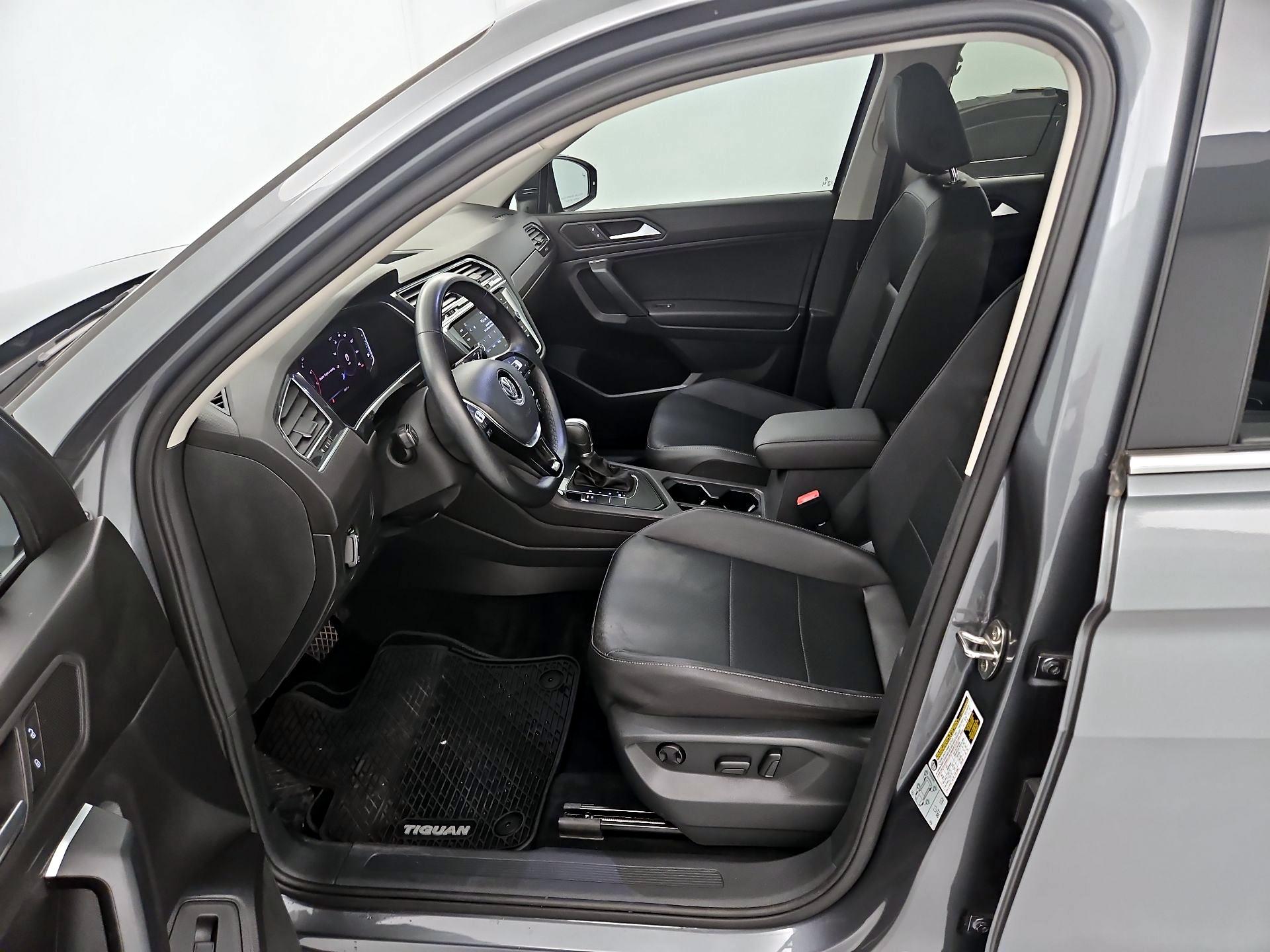 Thumbnail: 2019 Volkswagen Tiguan - 11