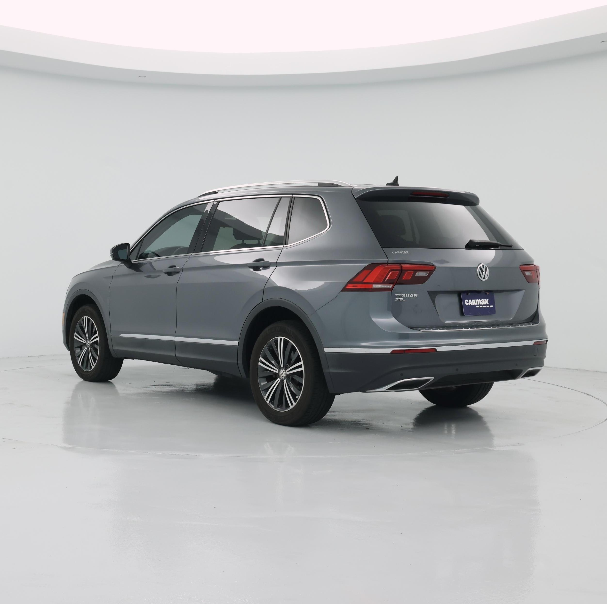 Thumbnail: 2019 Volkswagen Tiguan - 2