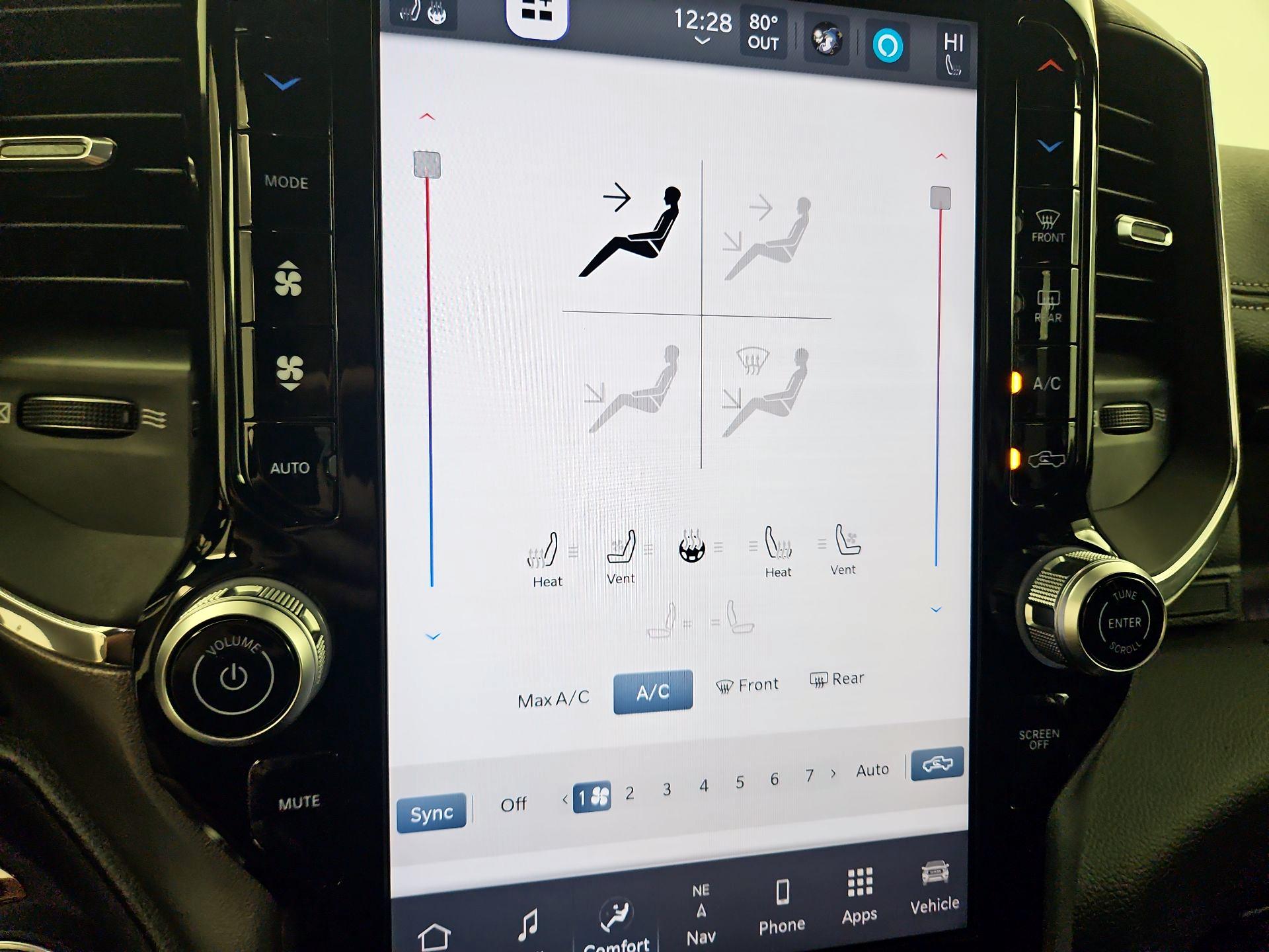 Thumbnail: 2025 RAM 1500 - 17