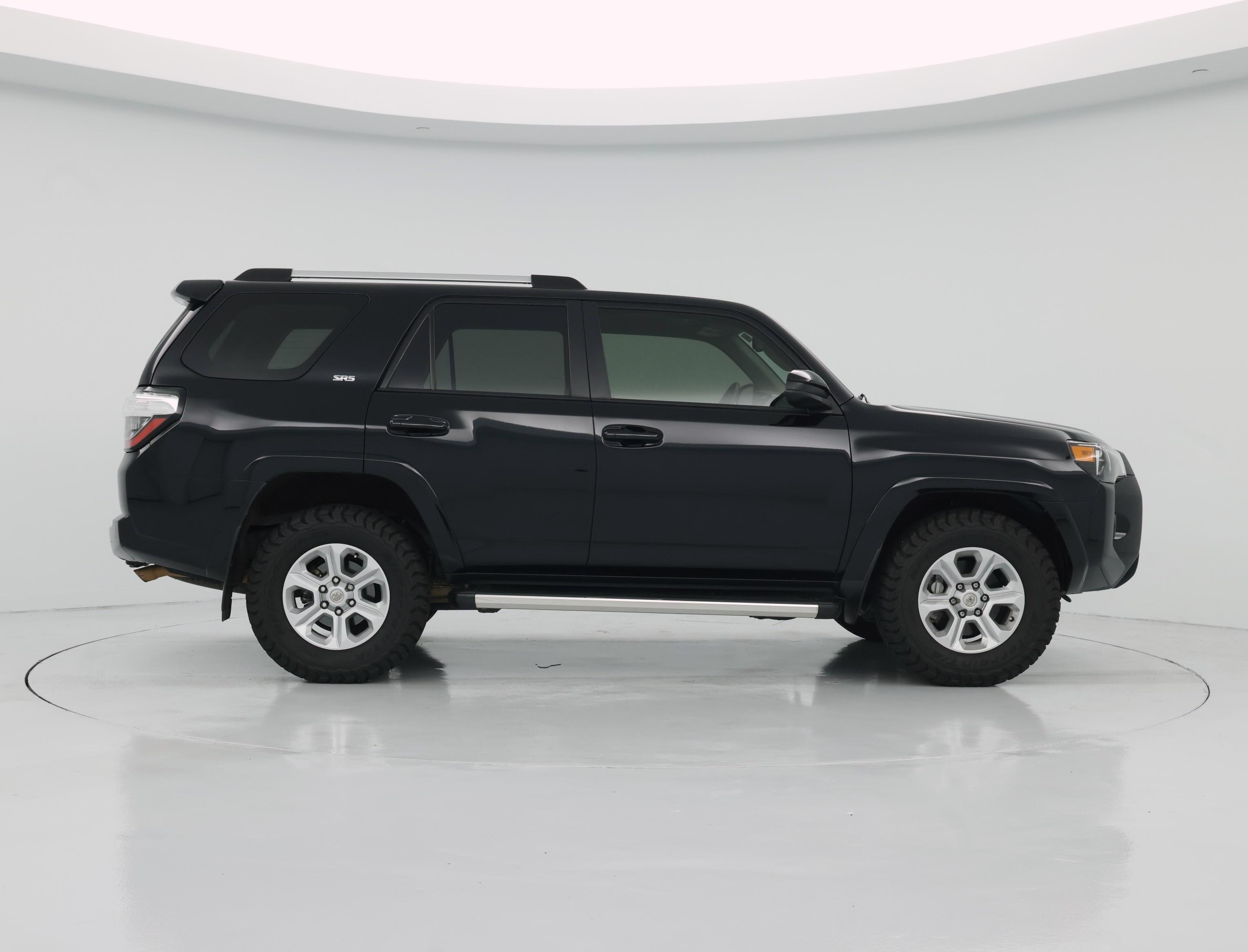 Thumbnail: 2023 Toyota 4Runner - 7