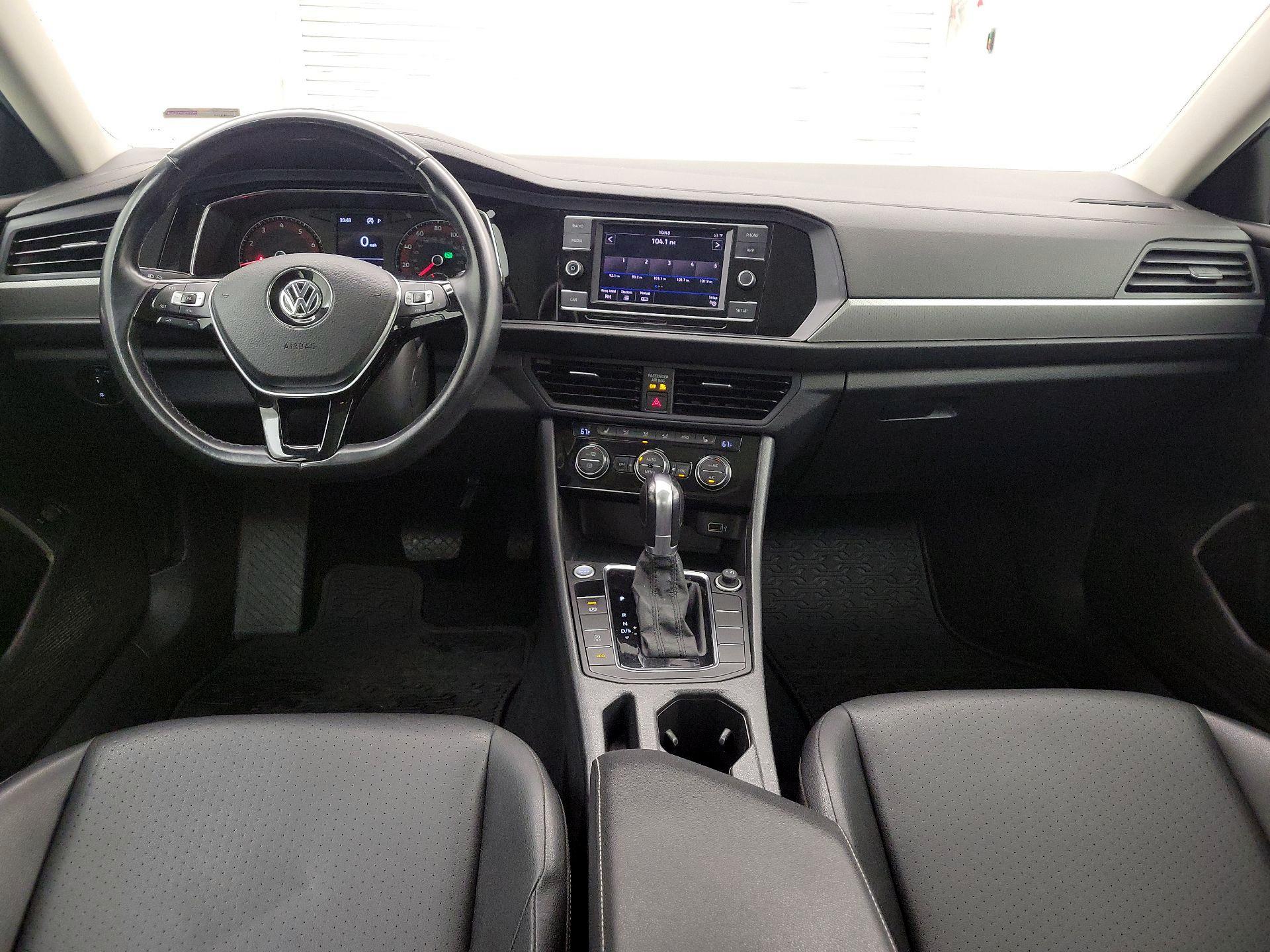 Thumbnail: 2019 Volkswagen Jetta - 9