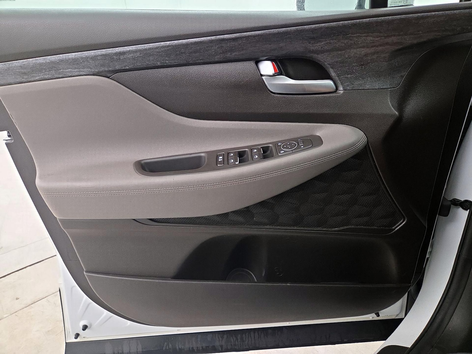2019 Hyundai Santa Fe SE - Photo 13