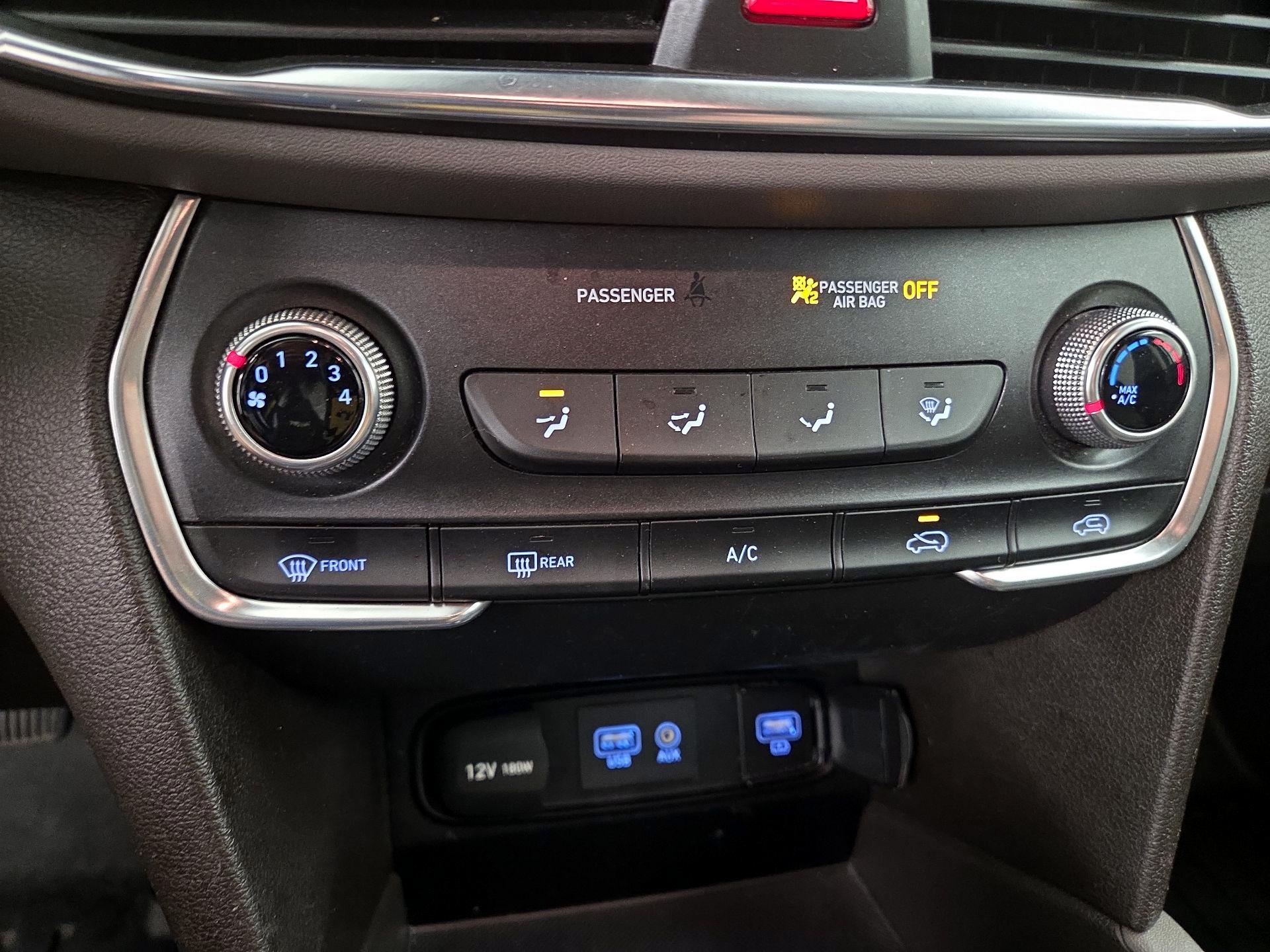 Thumbnail: 2019 Hyundai Santa Fe - 16