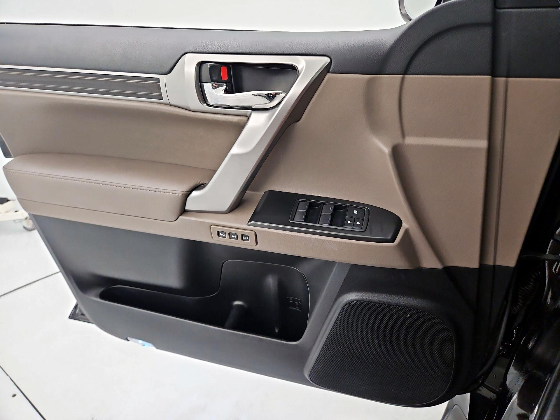 Thumbnail: 2022 Lexus GX - 12