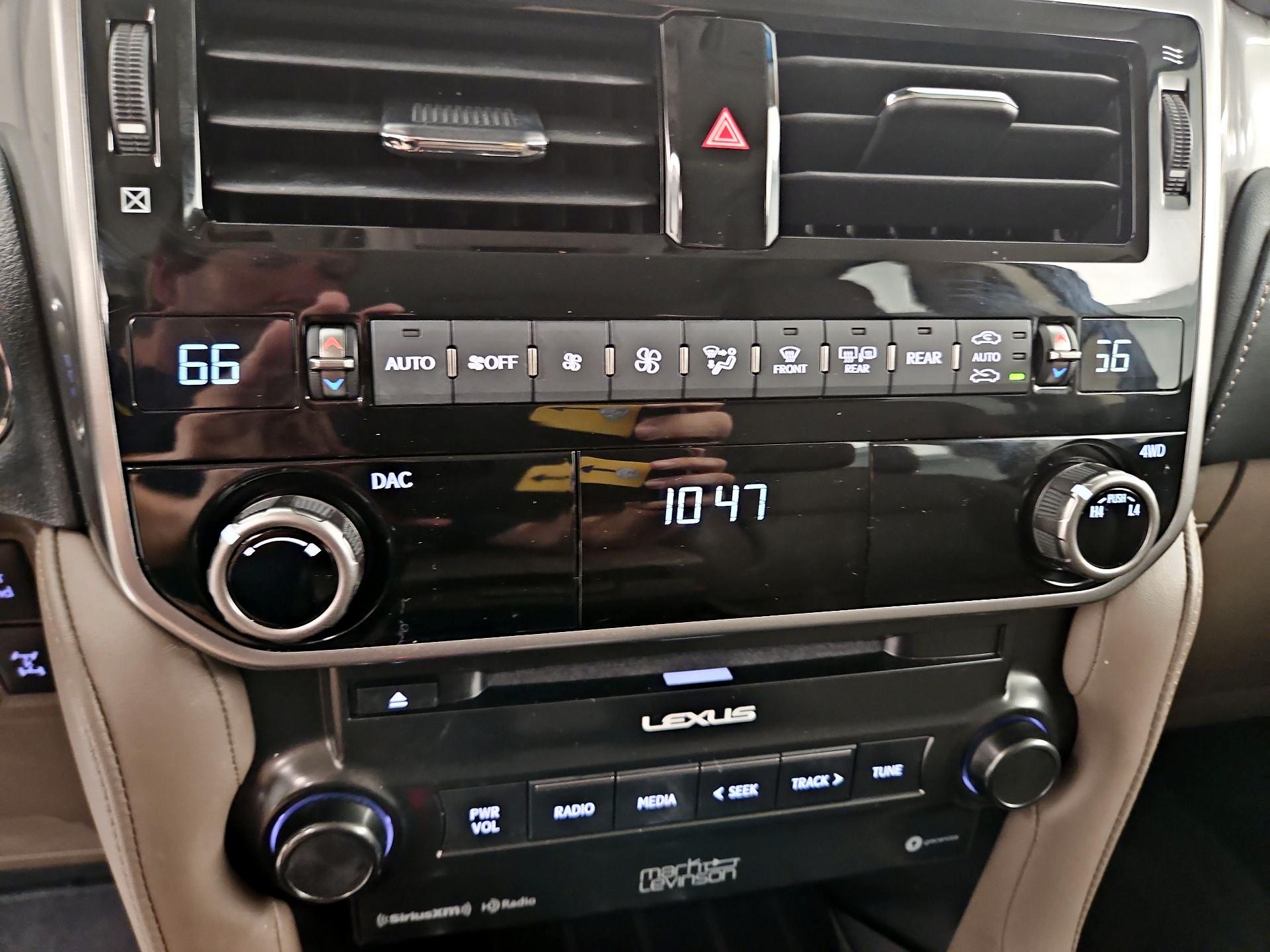 Thumbnail: 2022 Lexus GX - 17