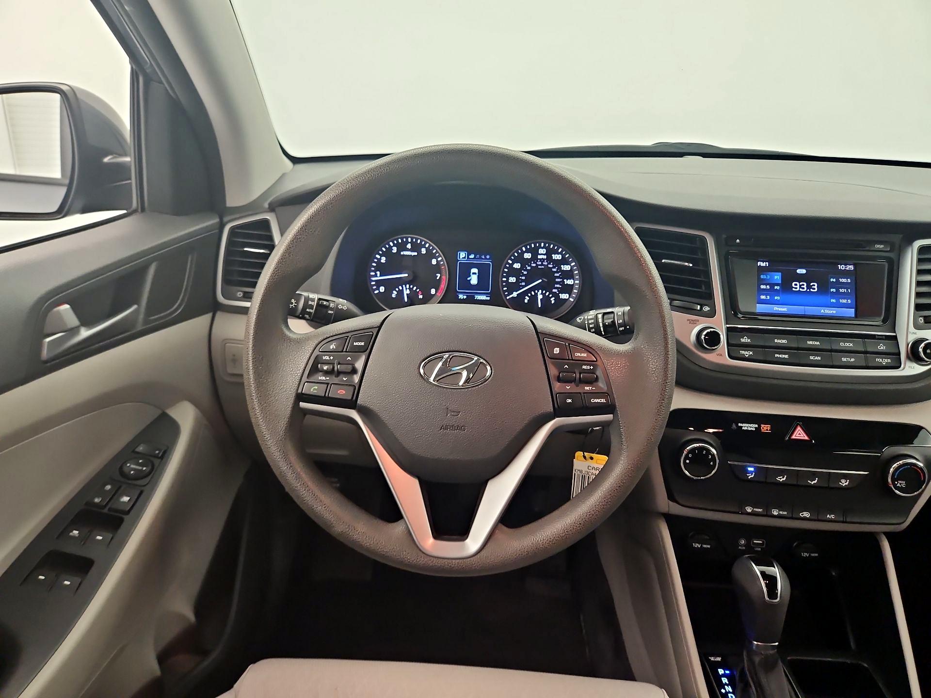 Thumbnail: 2017 Hyundai Tucson - 10