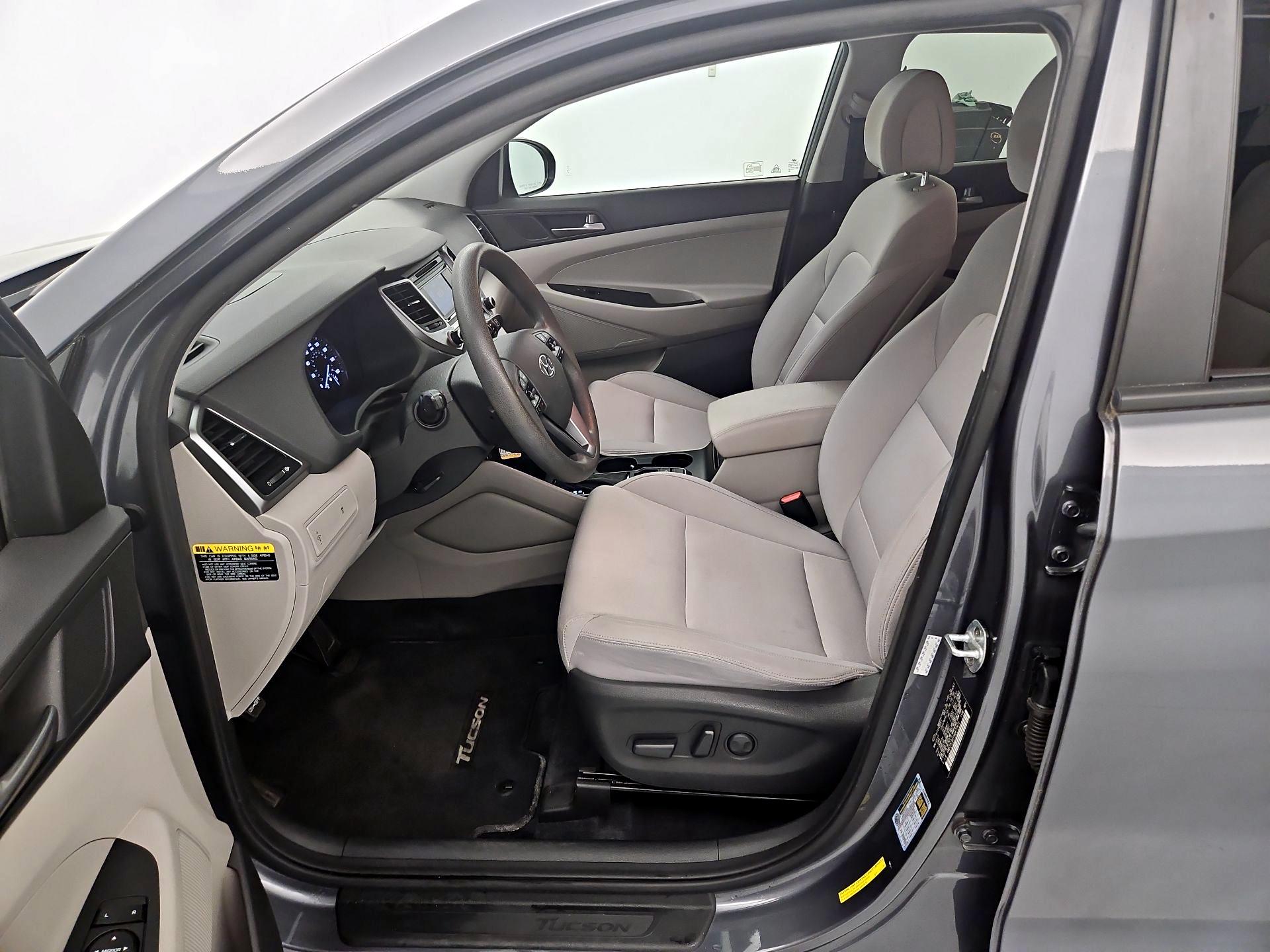 Thumbnail: 2017 Hyundai Tucson - 11